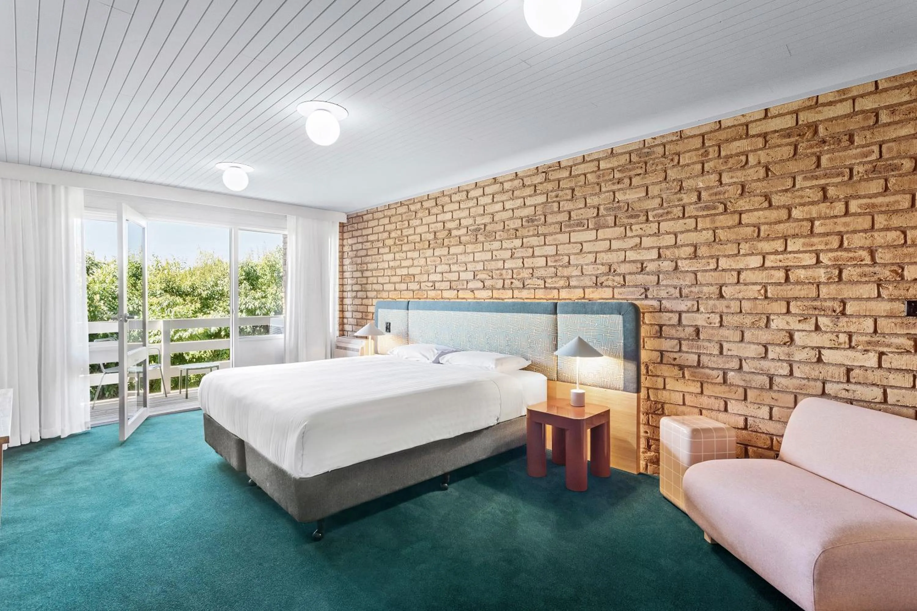 Bed in Motel Flinders