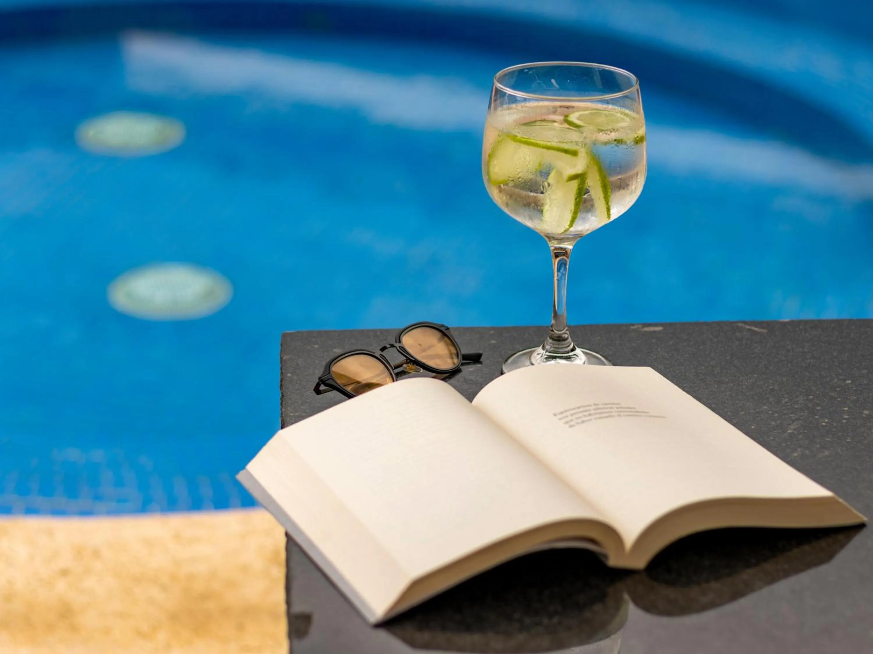 Hot Tub in Hotel Alma