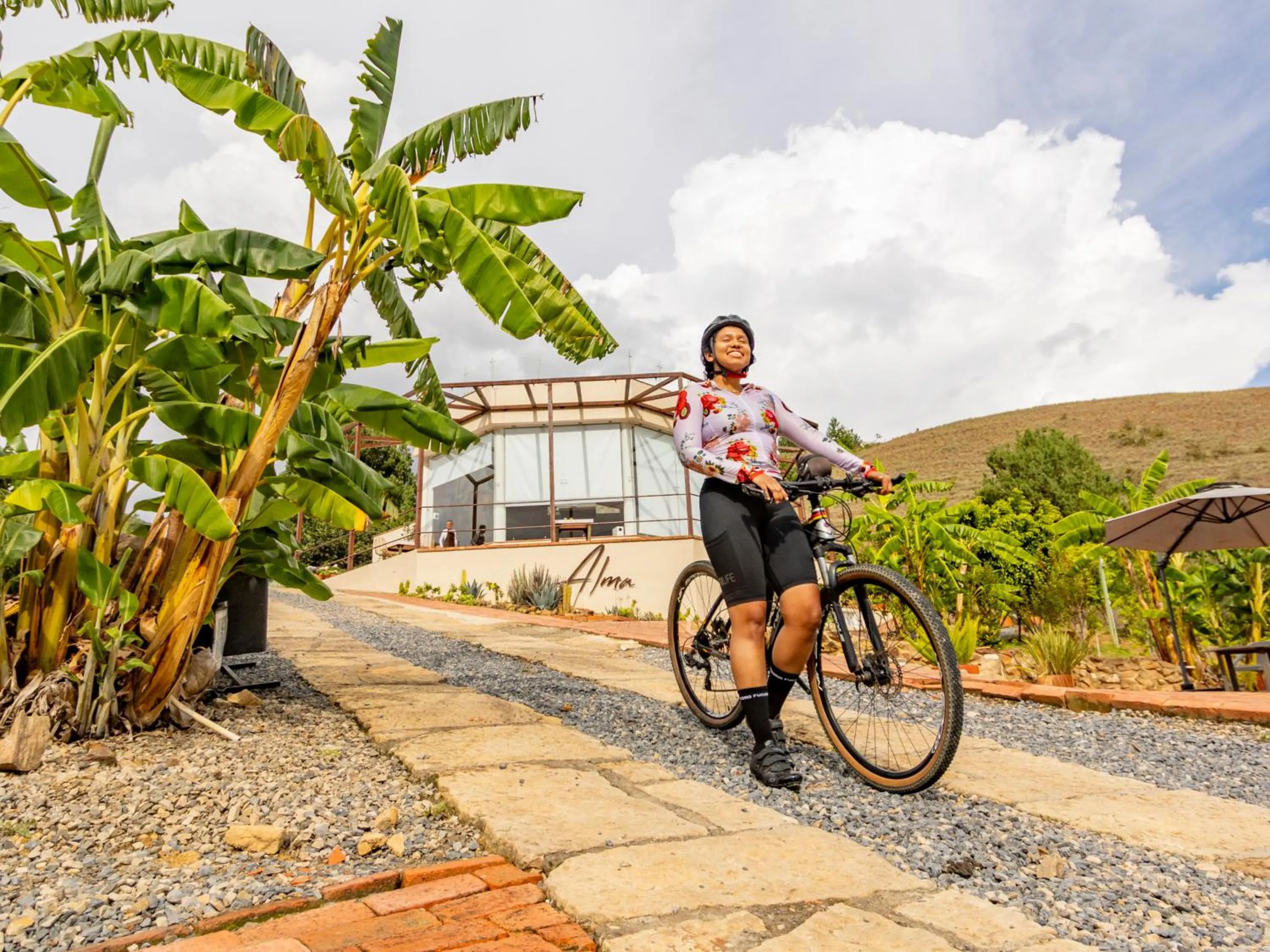 People in Hotel Alma