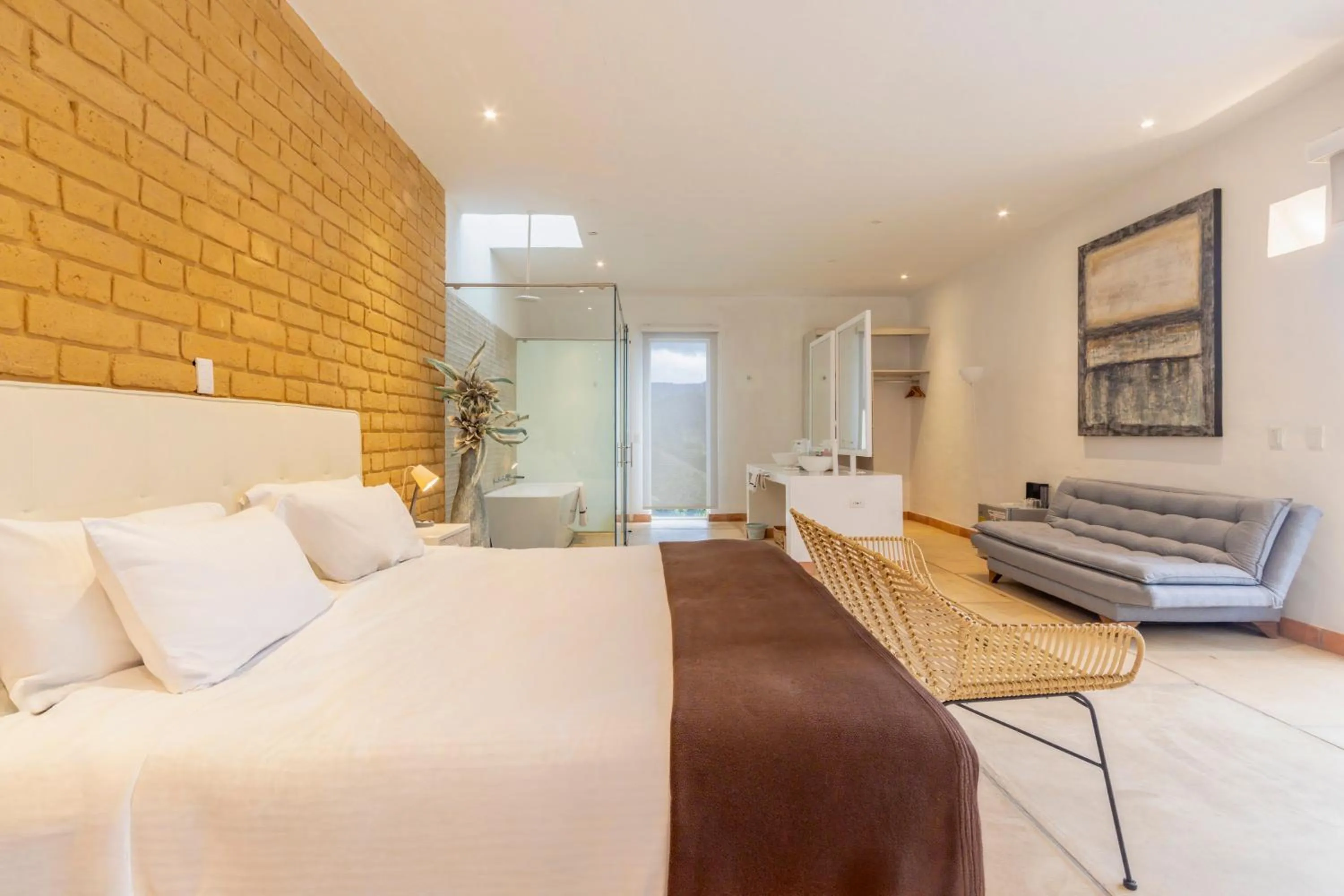 Photo of the whole room, Bed in Hotel Alma