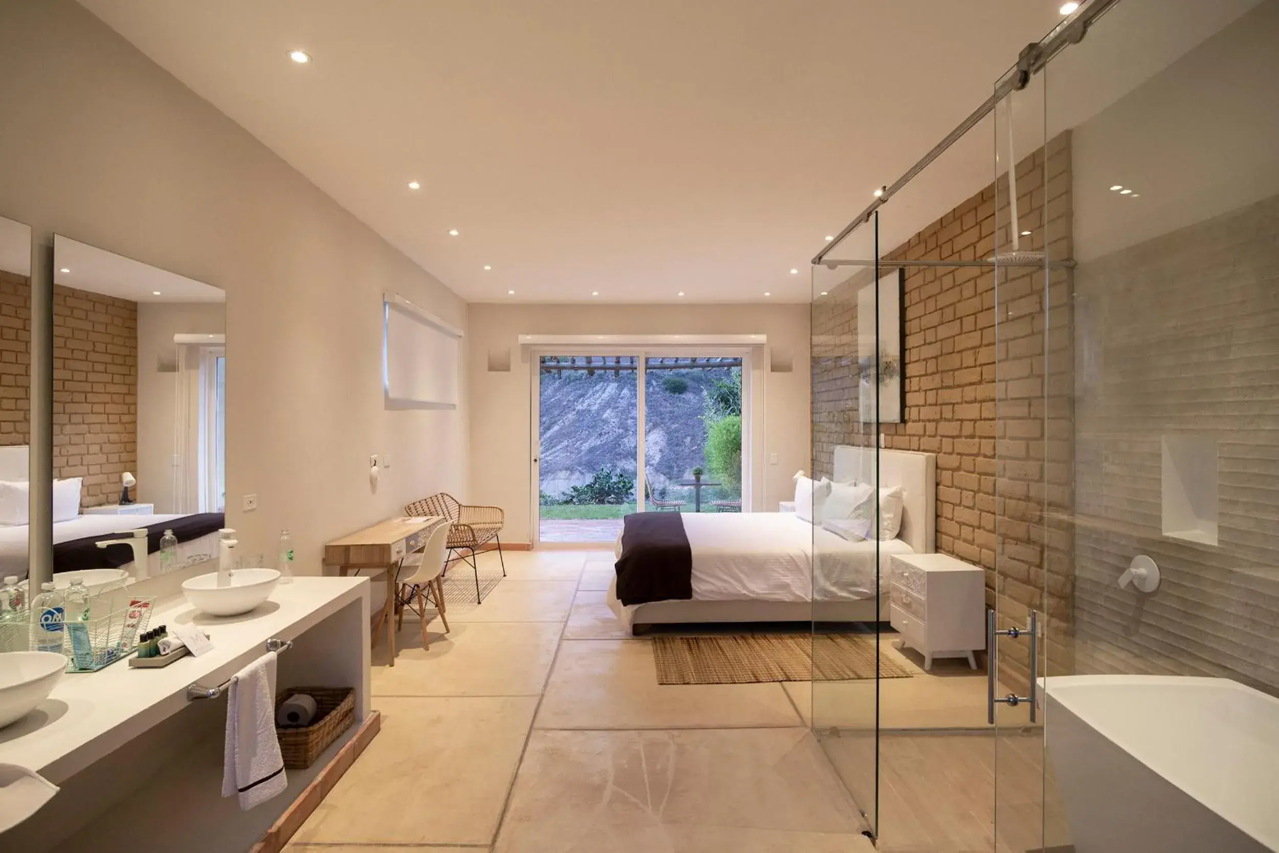 Suite with Garden View in Hotel Alma Suite with Garden View in Hotel Alma