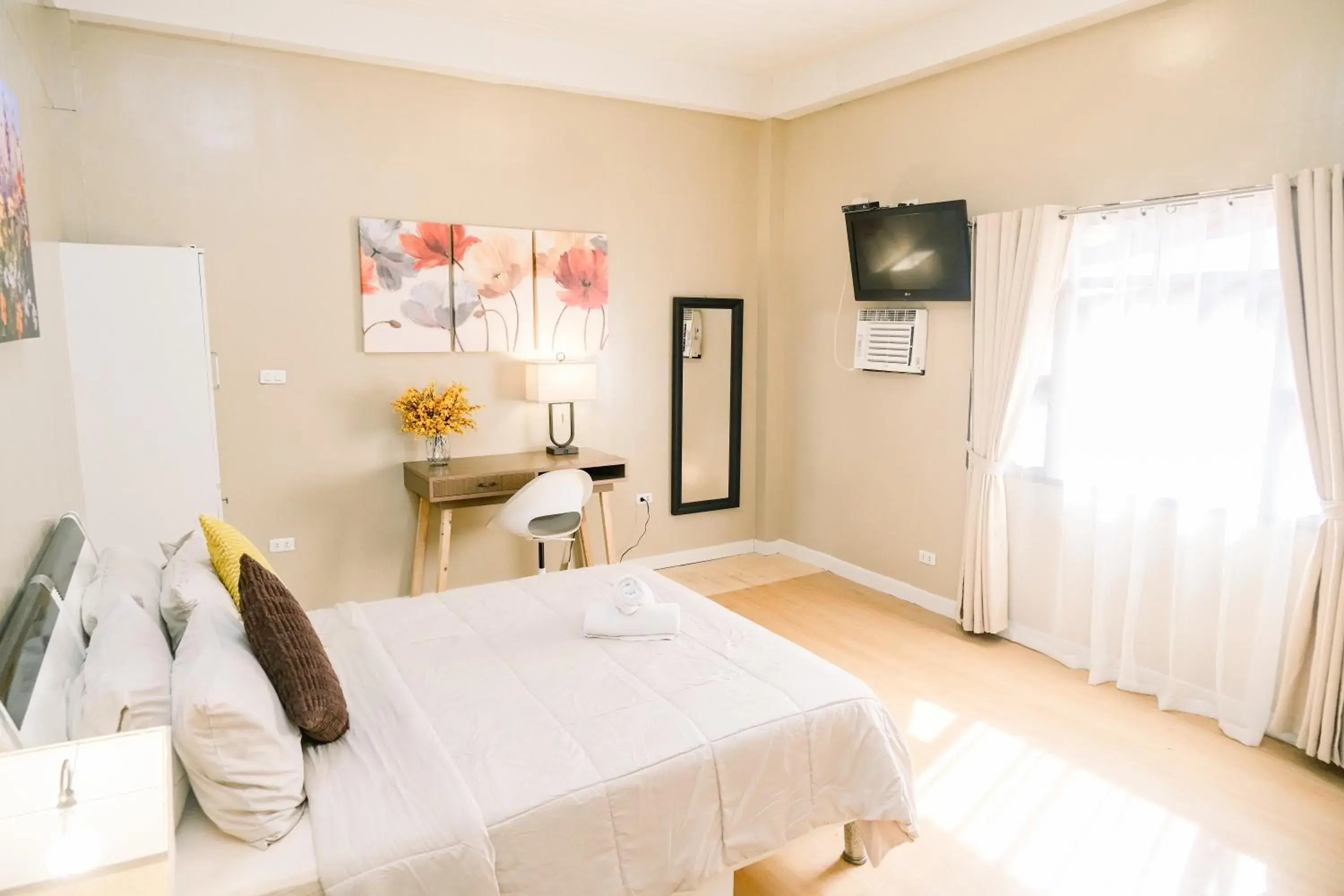 Deluxe Room in Villa Marinelli Bed and Breakfast Deluxe Room in Villa Marinelli Bed and Breakfast