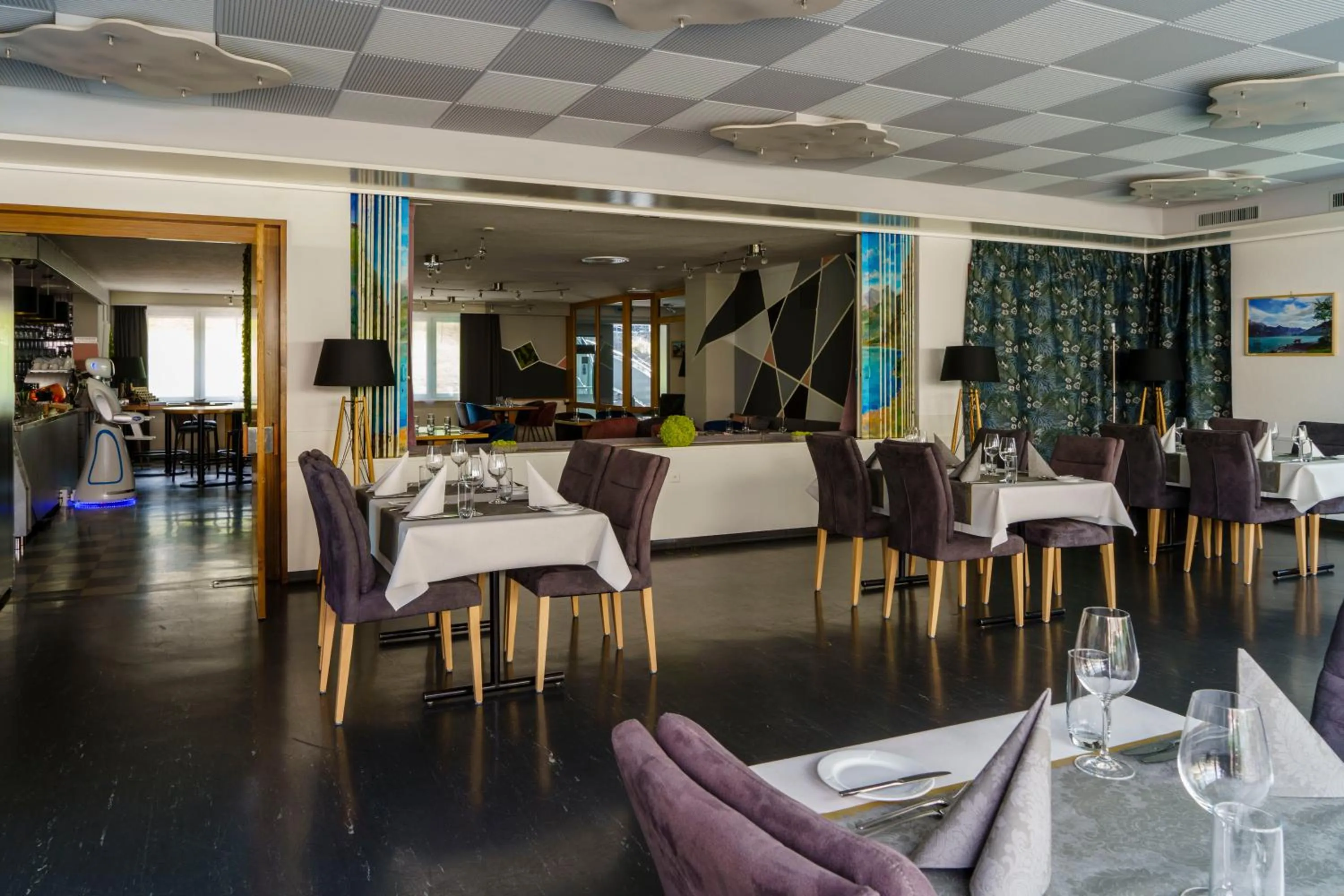 Restaurant/places to eat in Seeblick SMART Hotel Rössli