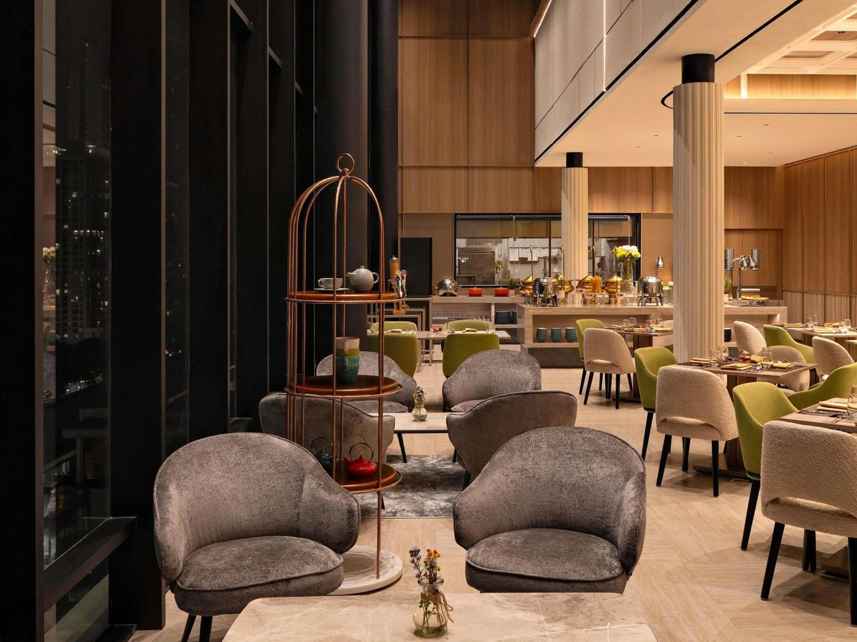 Restaurant/places to eat in All Seasons Jakarta Thamrin