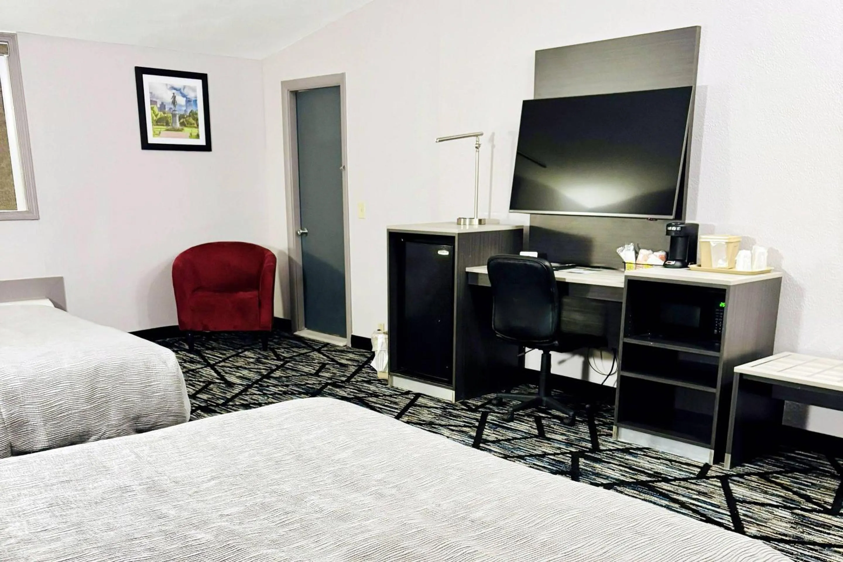 Bedroom, Bed in Quality Inn Raynham - Taunton