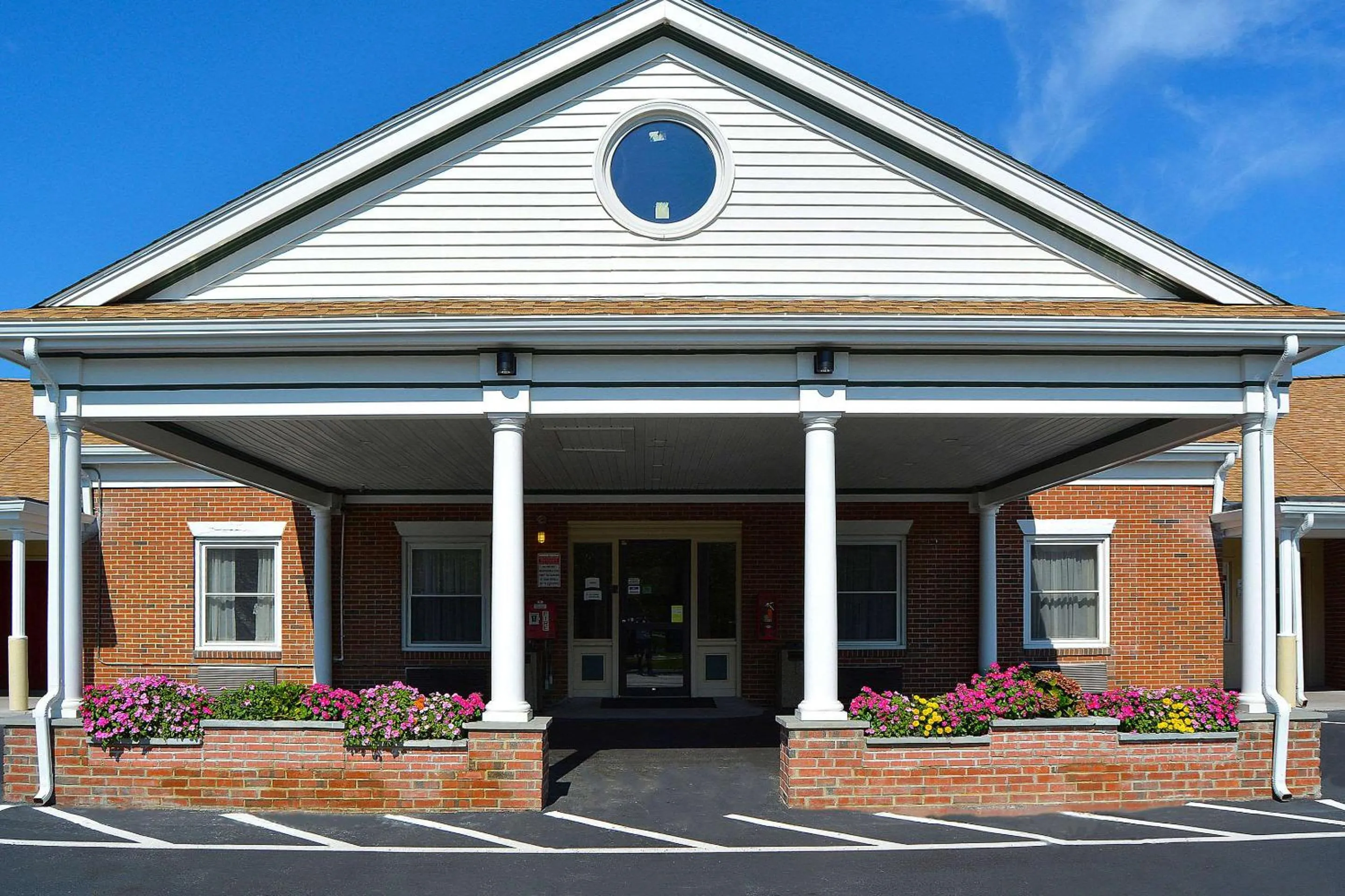 Property building in Quality Inn Raynham - Taunton