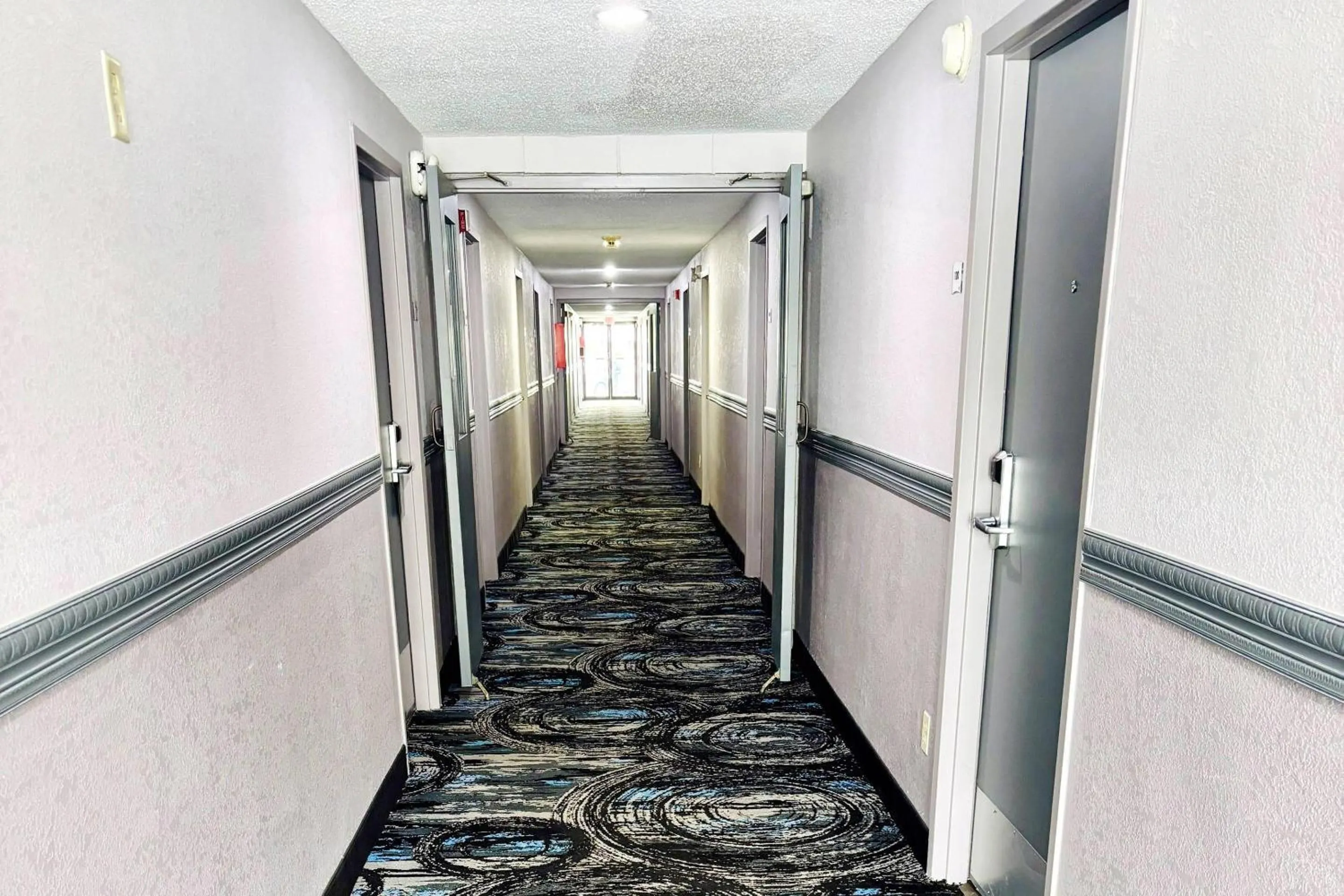 Lobby or reception in Quality Inn Raynham - Taunton