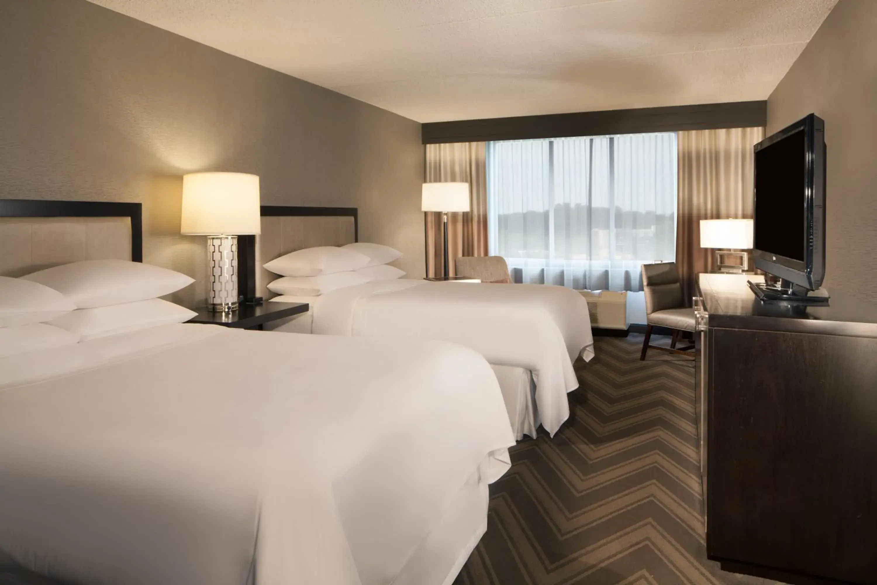 Guest Room, 2 Doubles in Sheraton Bucks County Langhorne Guest Room, 2 Doubles in Sheraton Bucks County Langhorne