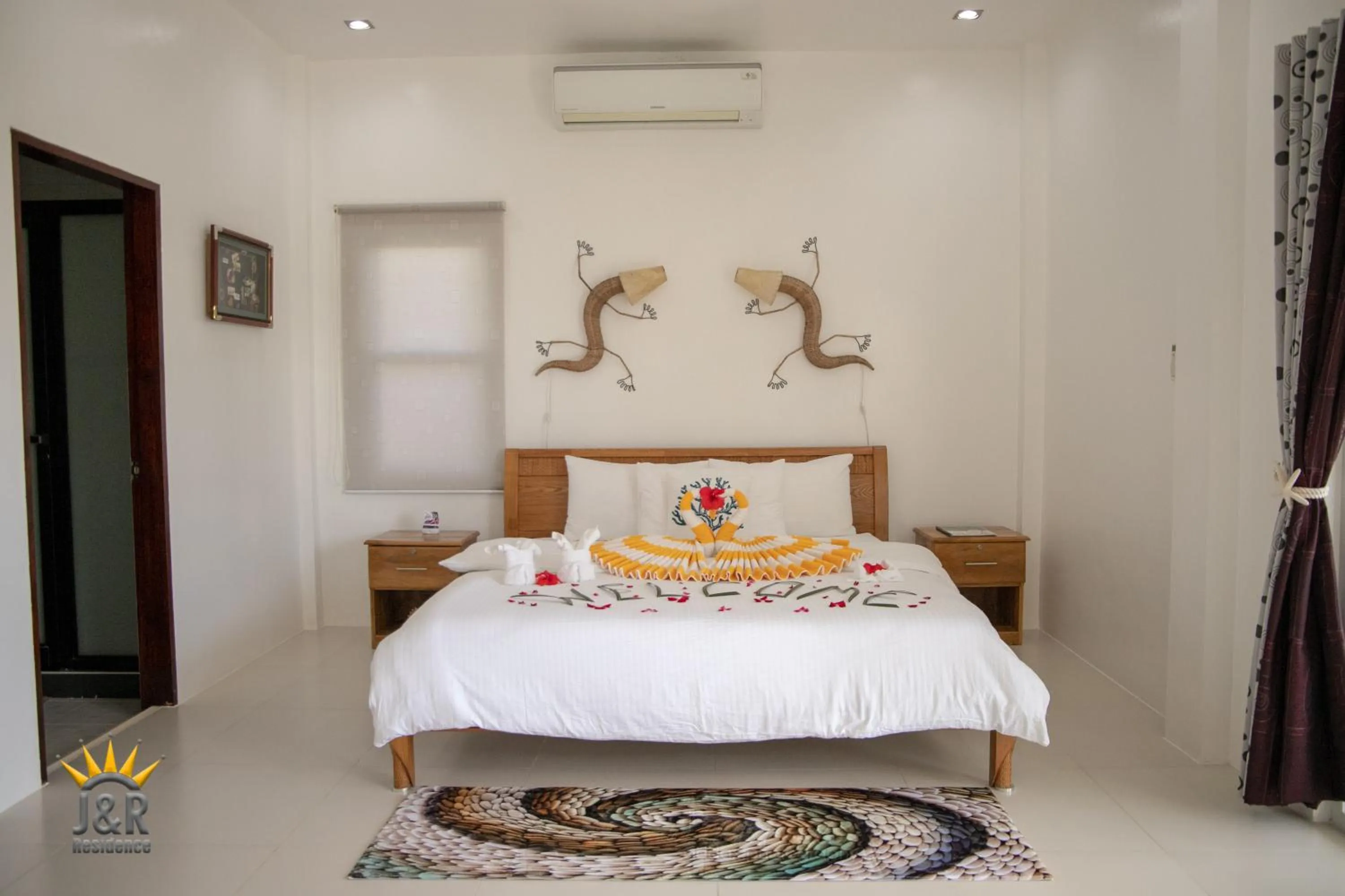 Bed in J&R Residence