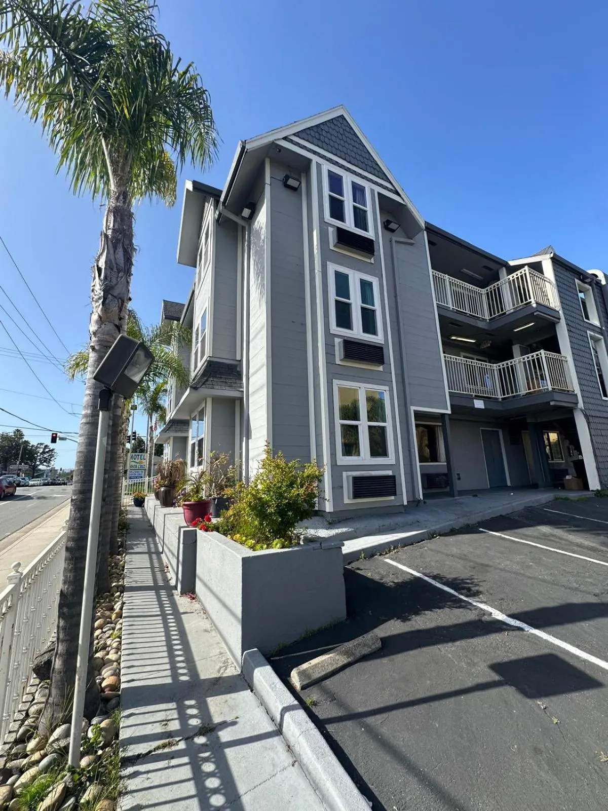 Property building in Motel Santa Cruz