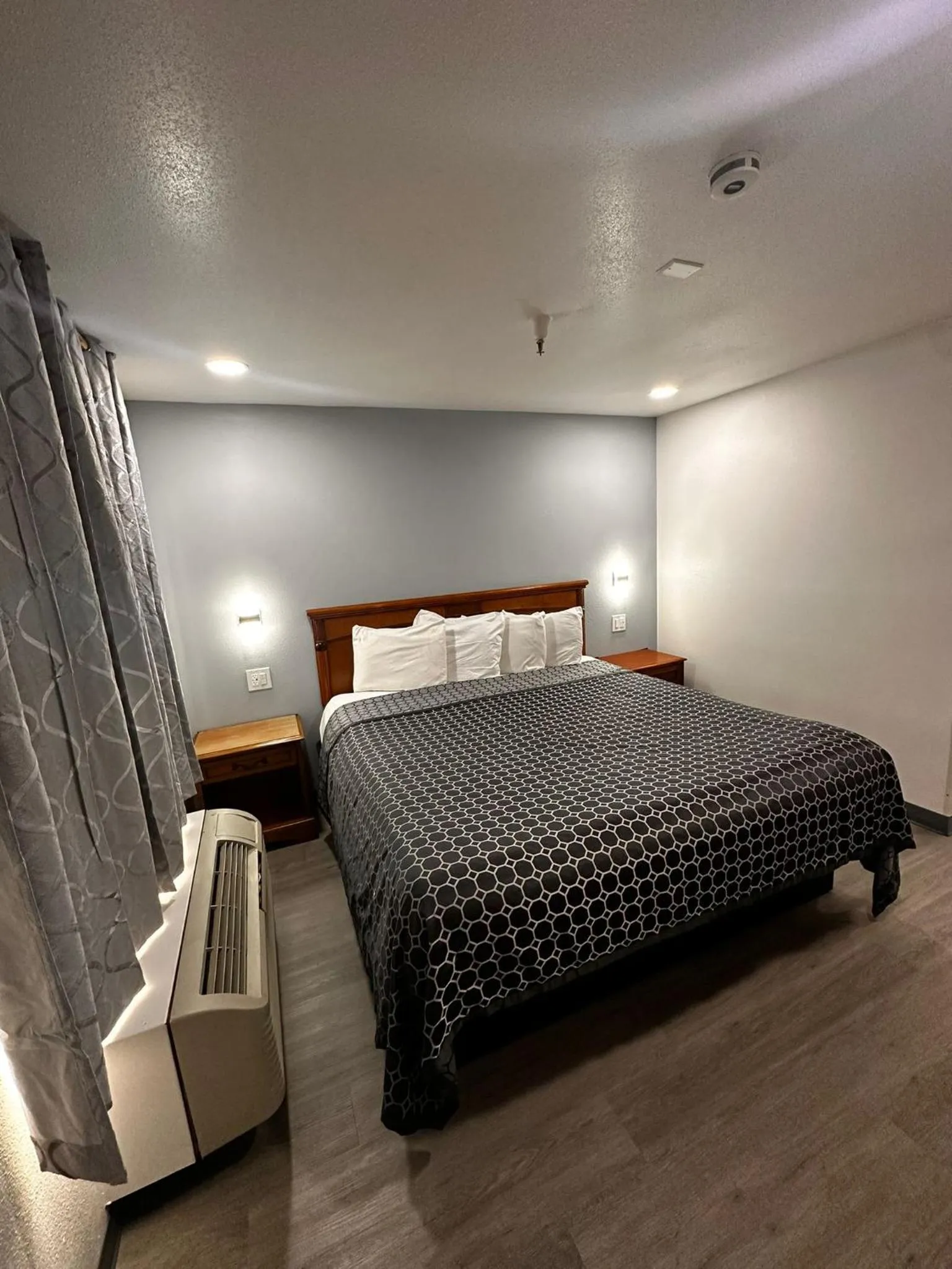 Bedroom, Bed in Motel Santa Cruz