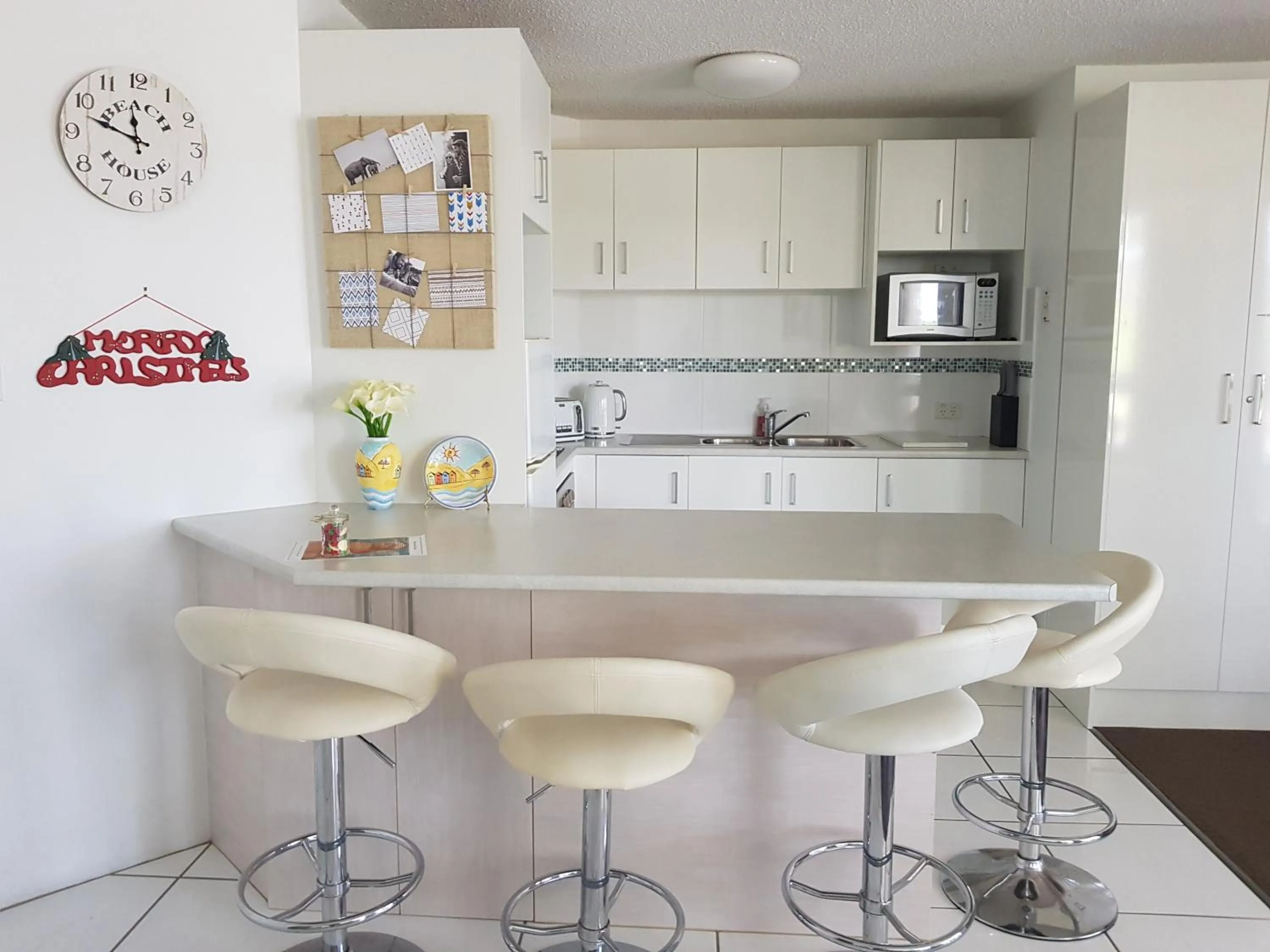 Kitchen or kitchenette in Excellsior Apartments