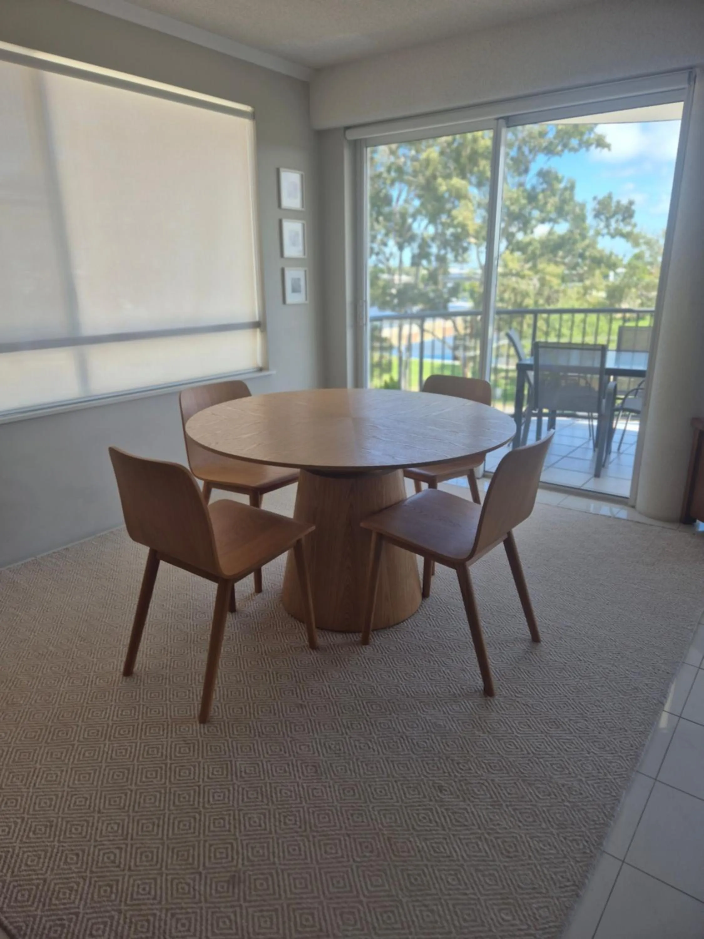 Dining area in Excellsior Apartments
