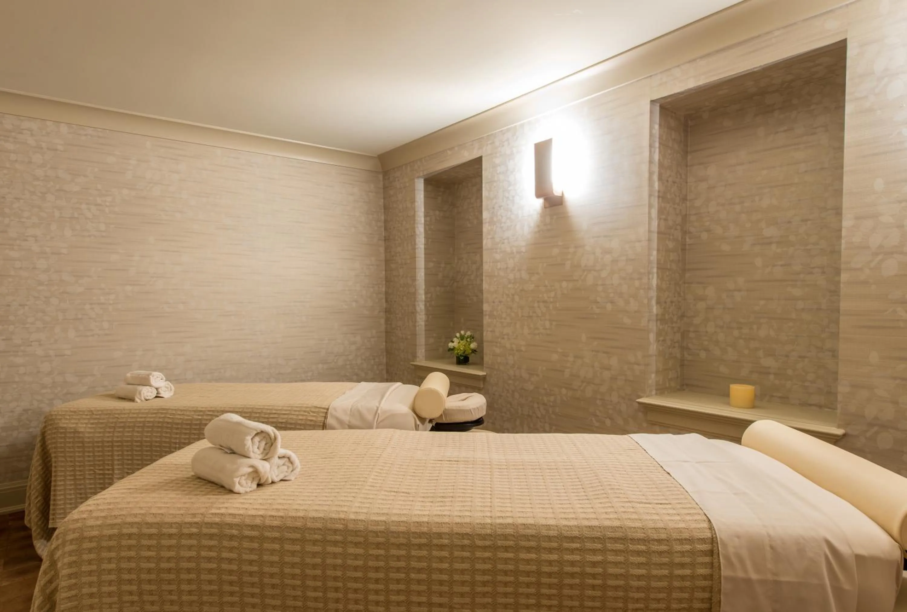 Bed in The Abbey Inn & Spa