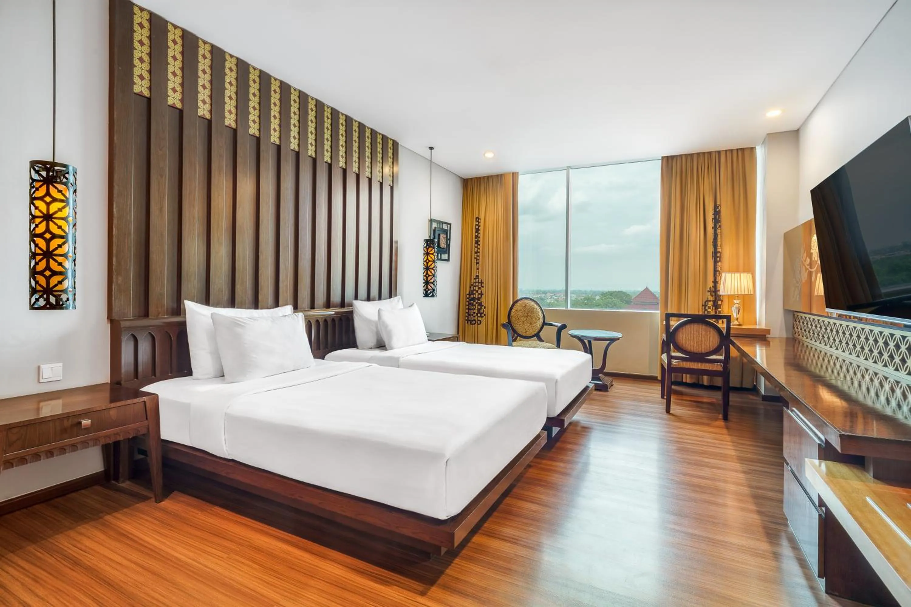 Bed in The Royal Surakarta Heritage - Handwritten Collection