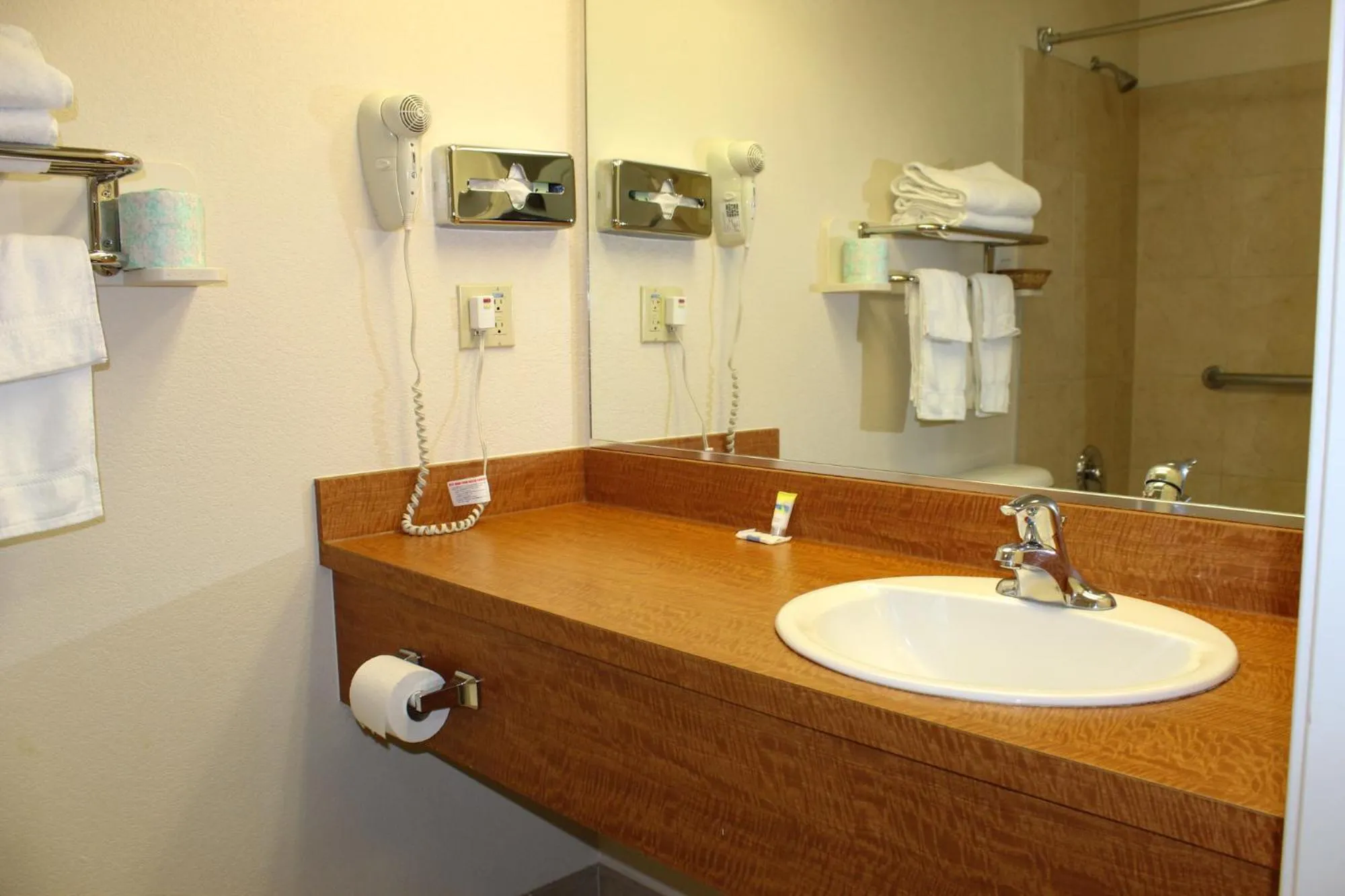 Hawthorne's Best Inn