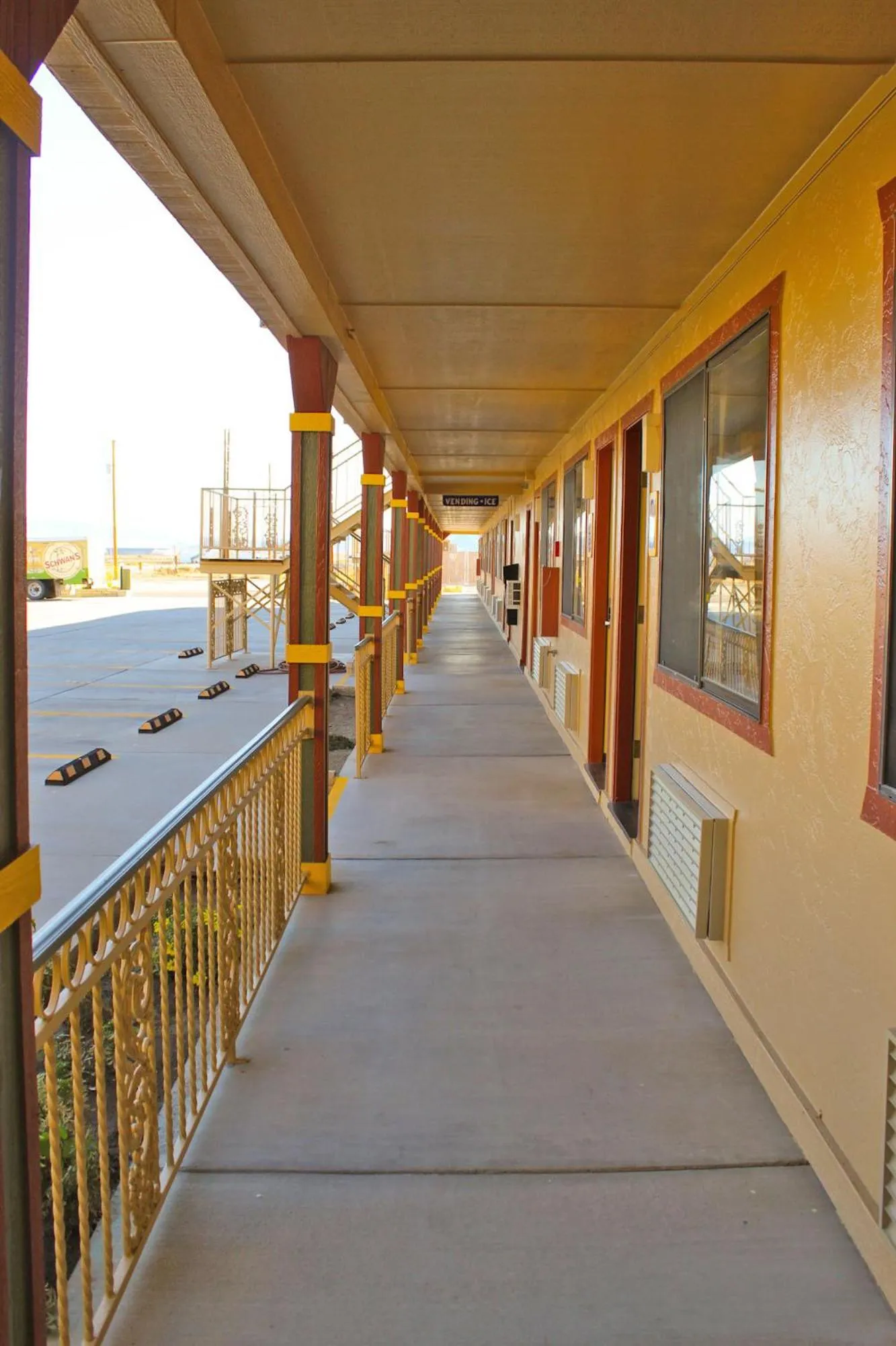 Balcony/Terrace in Hawthorne's Best Inn