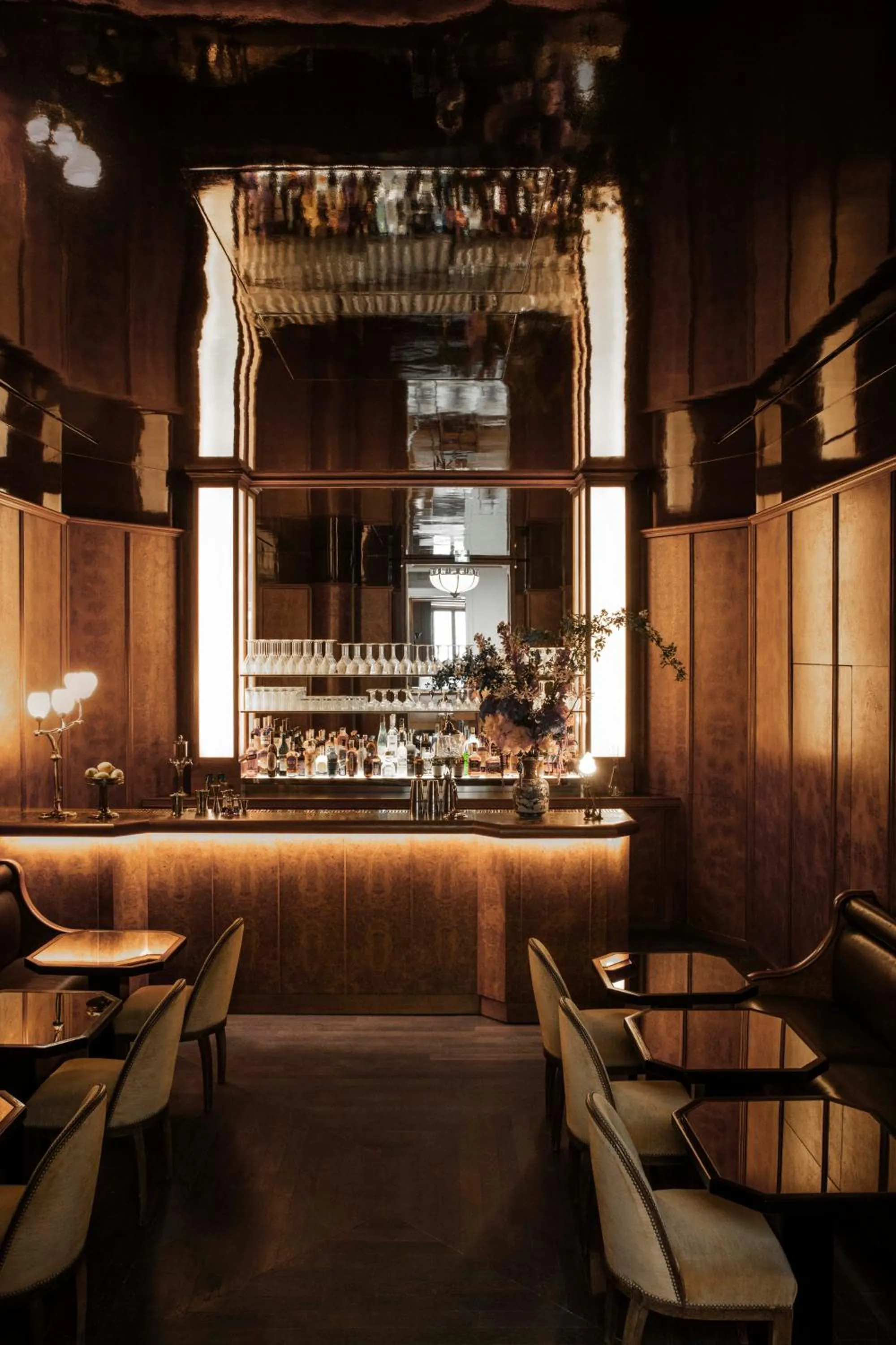 Lounge or bar in Hôtel Balzac Paris & Spa Ikoï