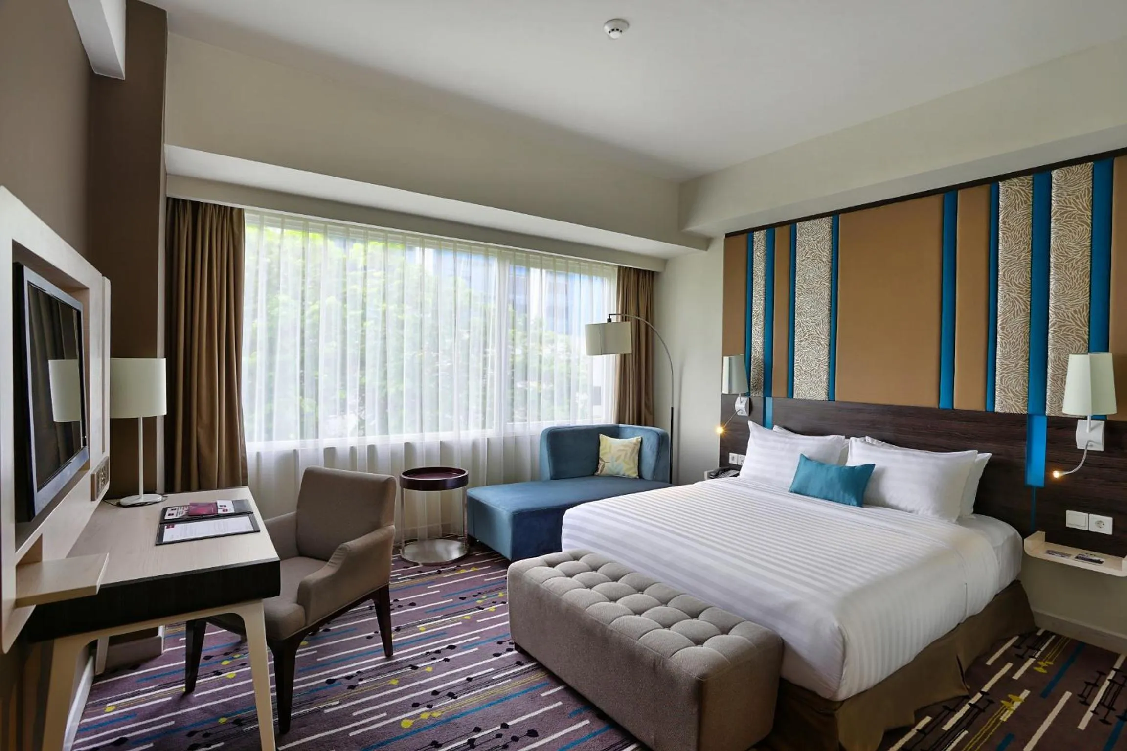 Bedroom, Bed in Mercure Serpong Alam Sutera