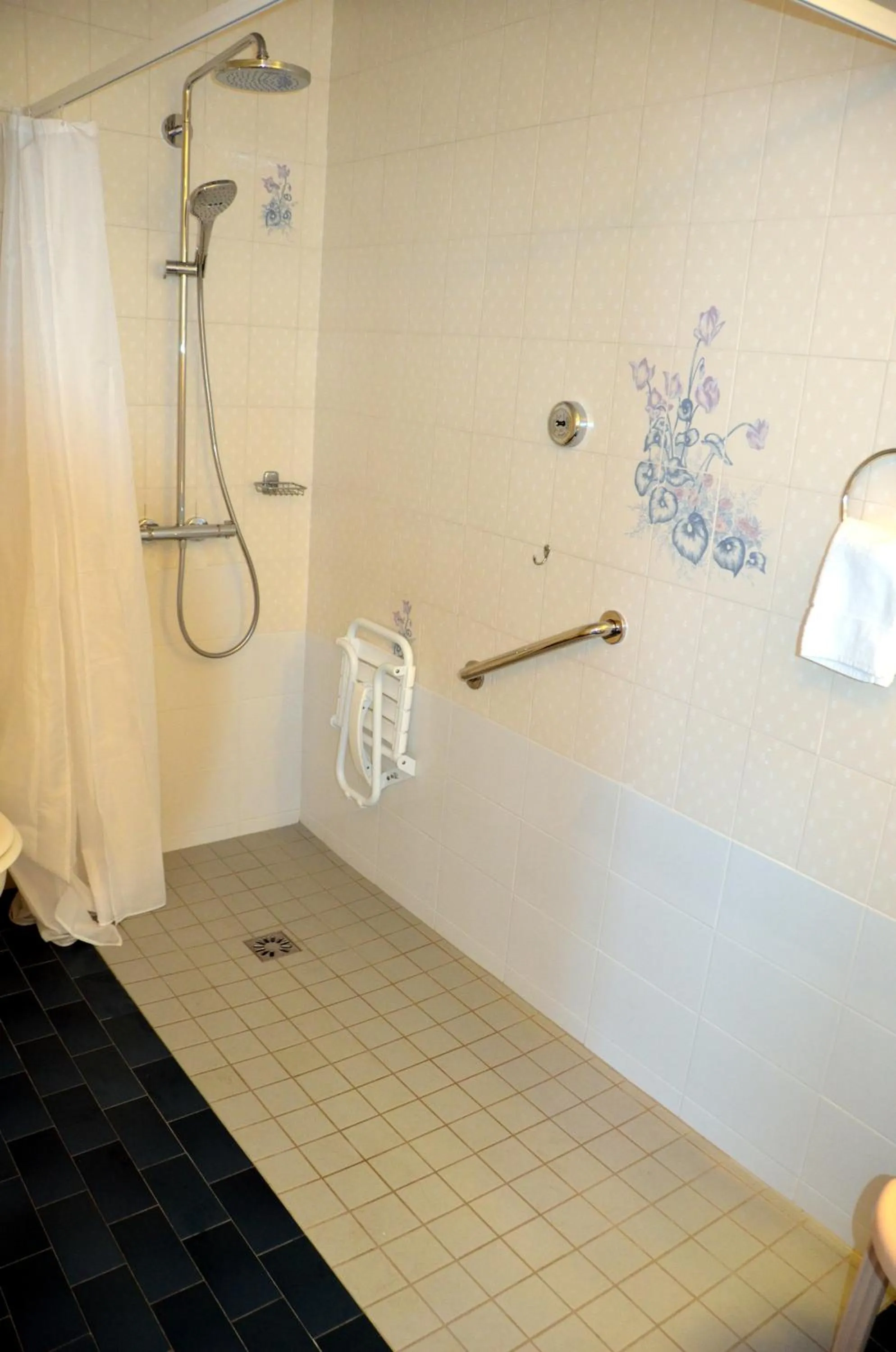 Bathroom in Hotel Ker Vennaik