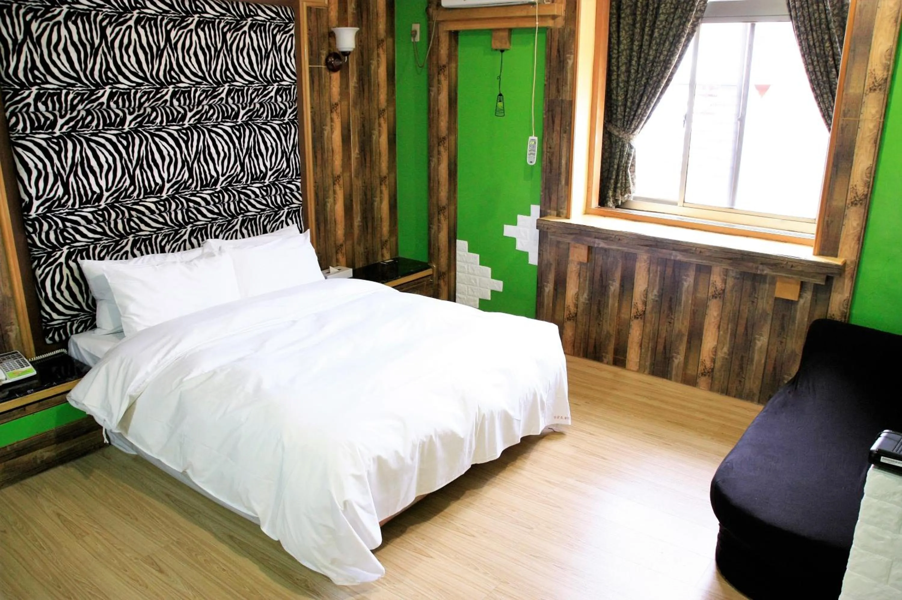 Photo of the whole room, Bed in Guest Motel-Zhubei