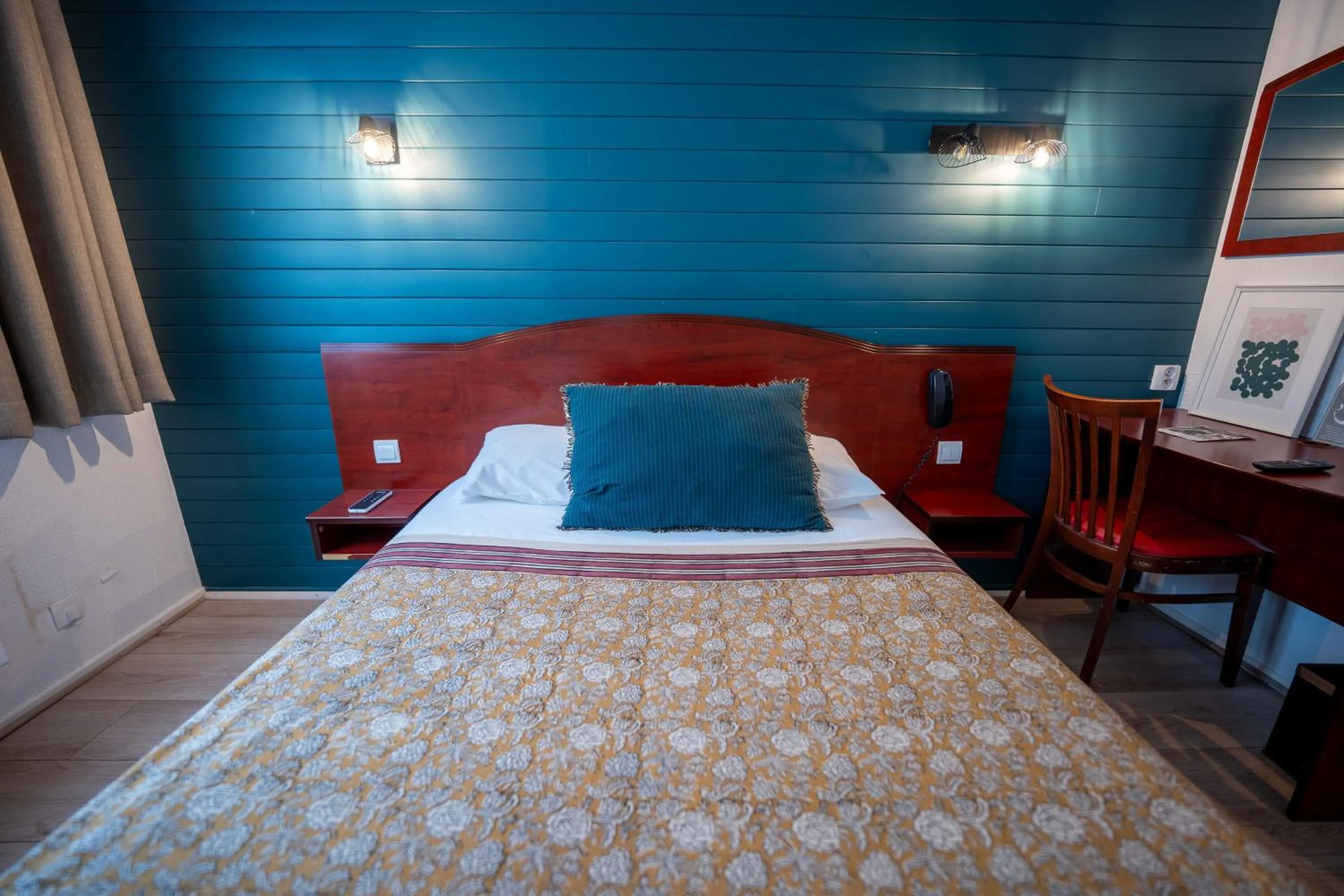 Bed in Grand Hotel De La Poste - Lyon Sud - Vienne