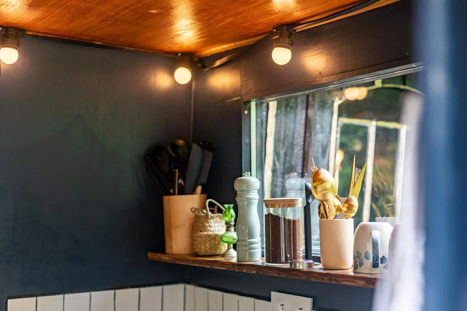 Les Cabanes Des Marais