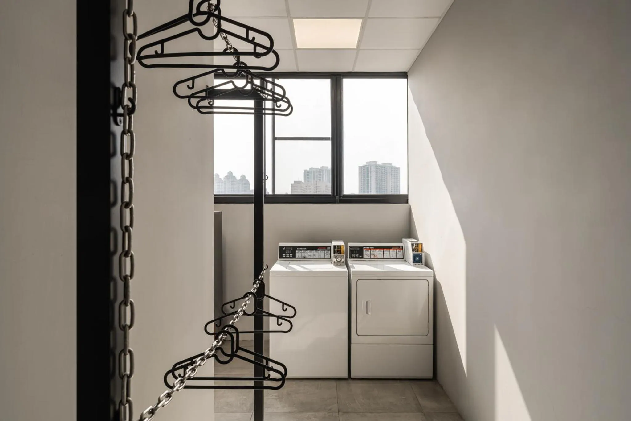 Oinn Hotel & Hostel Tainan