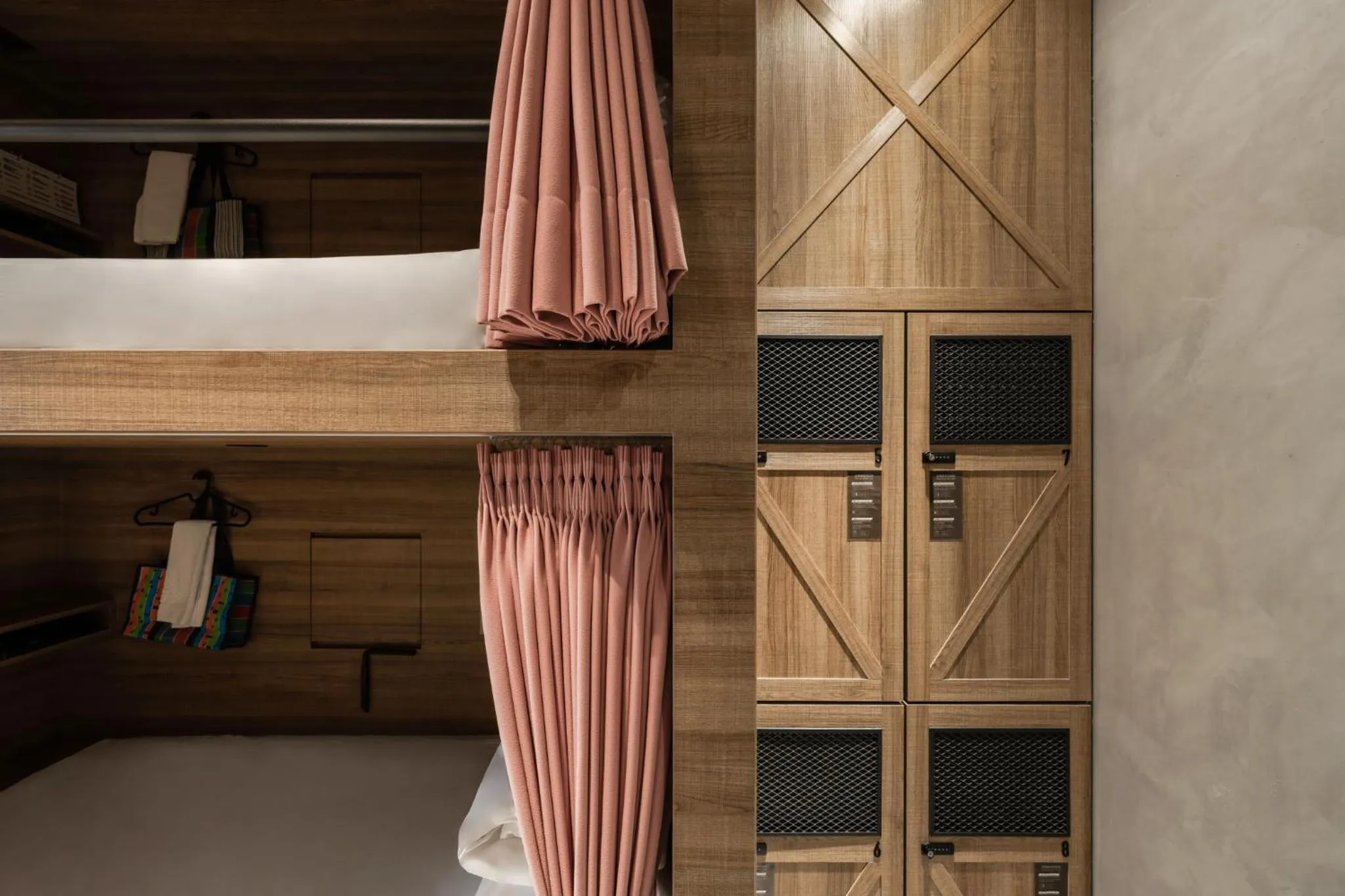 Oinn Hotel & Hostel Tainan