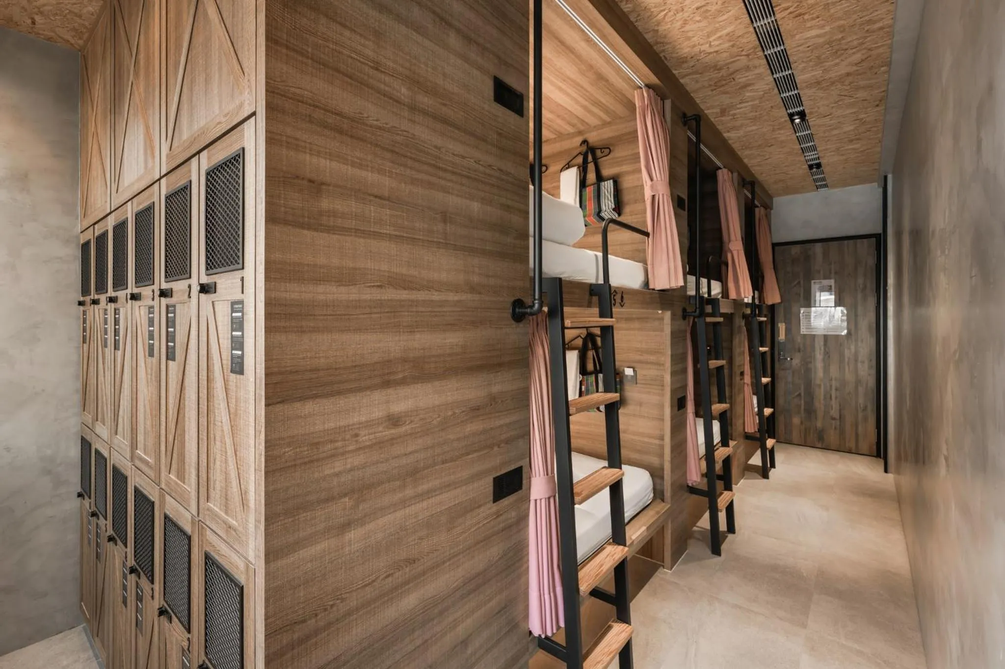 Oinn Hotel & Hostel Tainan