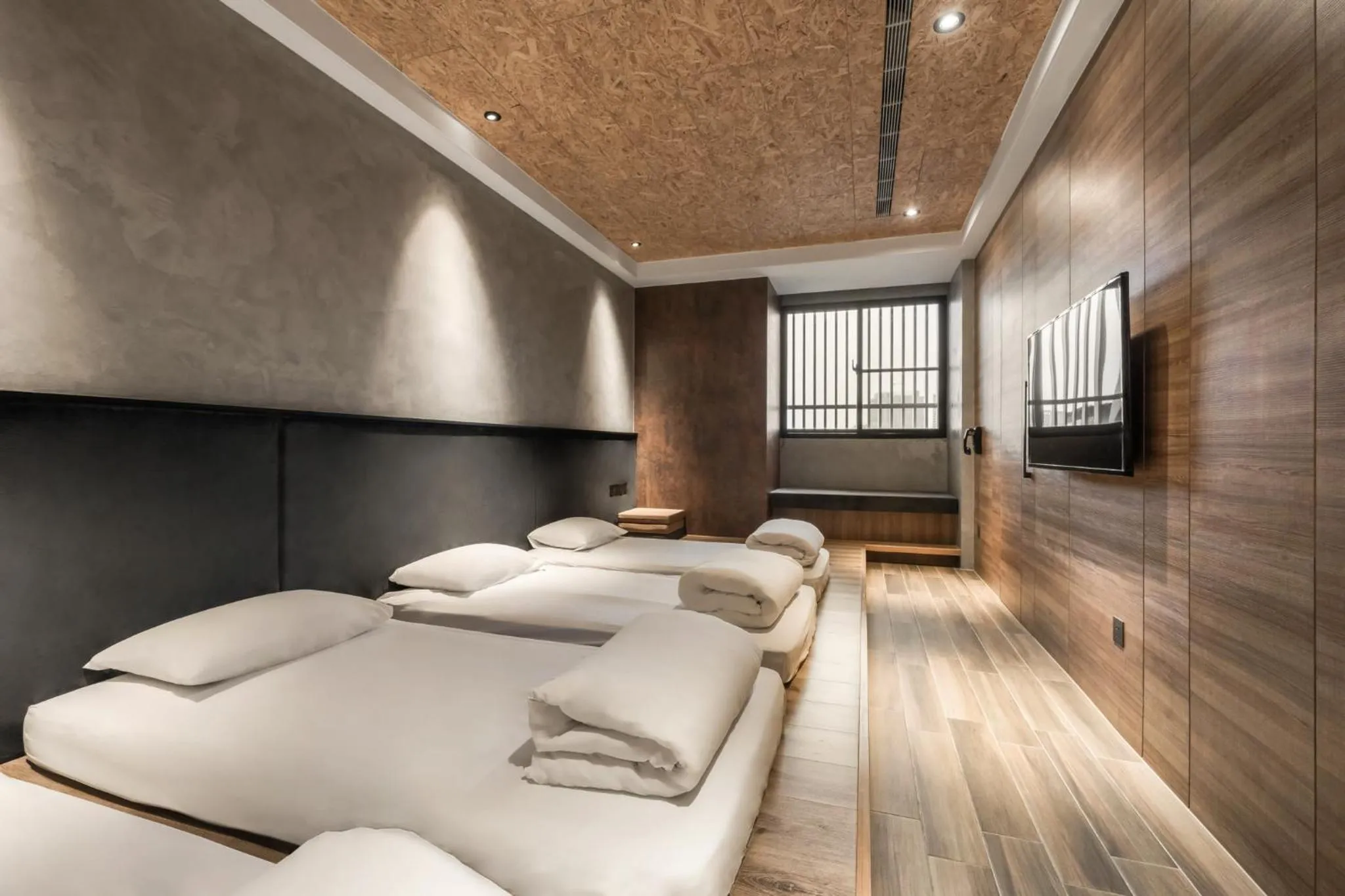 Oinn Hotel & Hostel Tainan