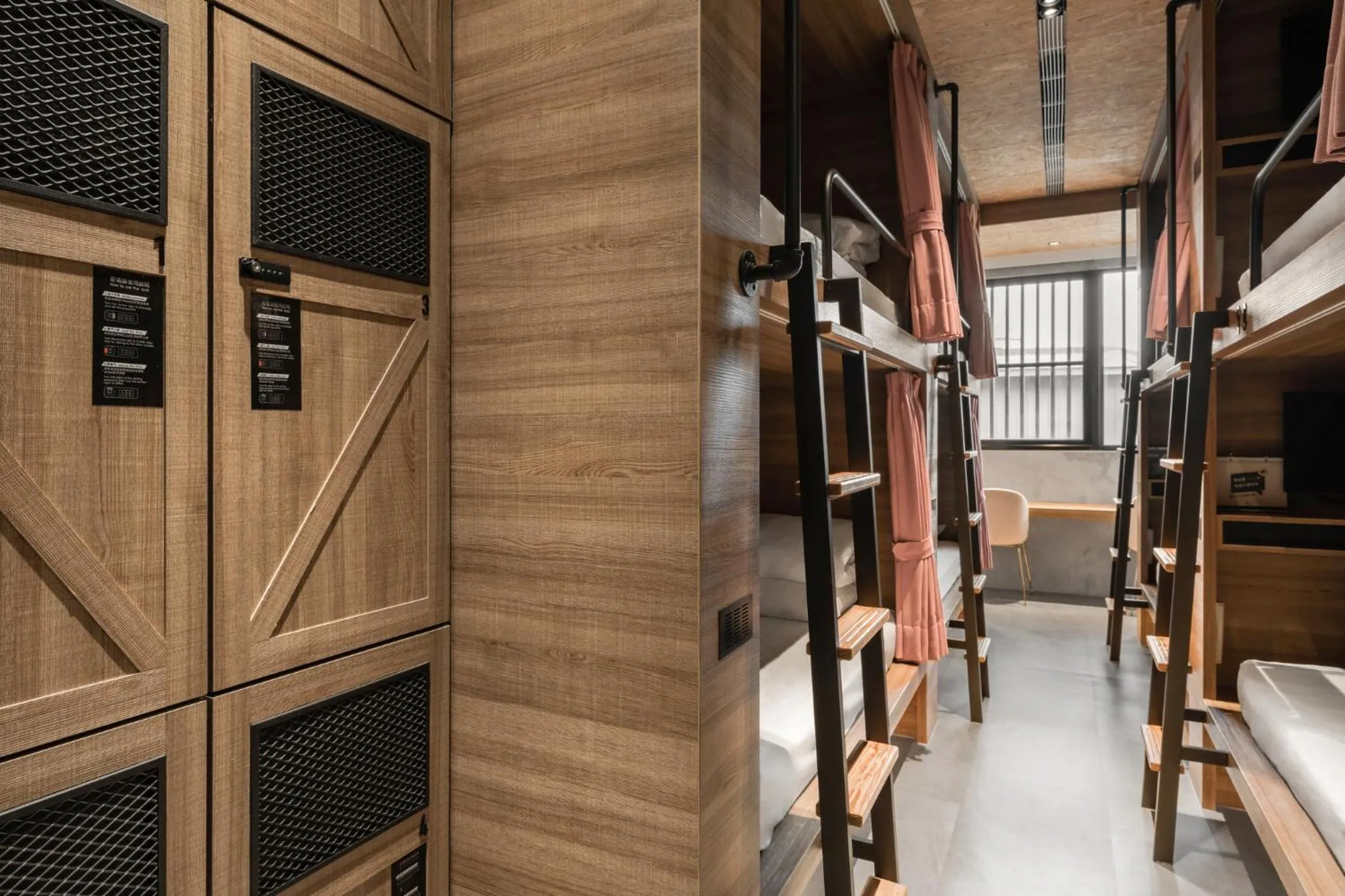 Oinn Hotel & Hostel Tainan