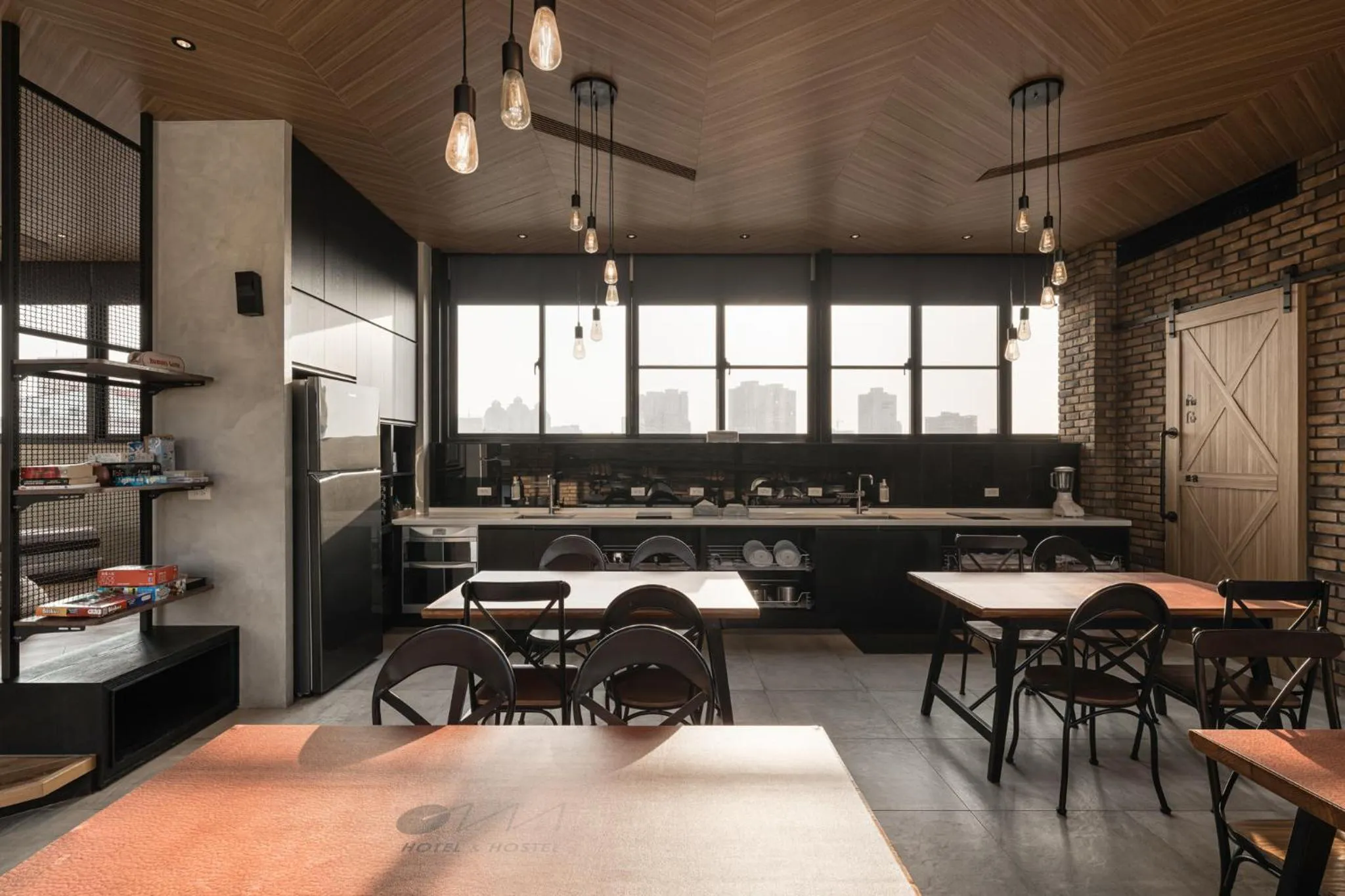 Oinn Hotel & Hostel Tainan