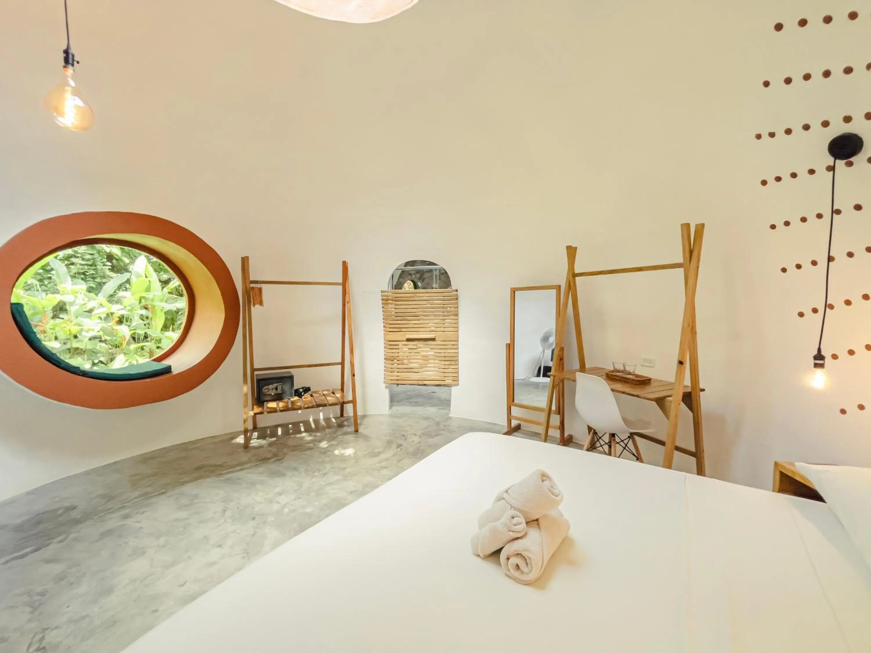 Bedroom, Bed in Nowhere