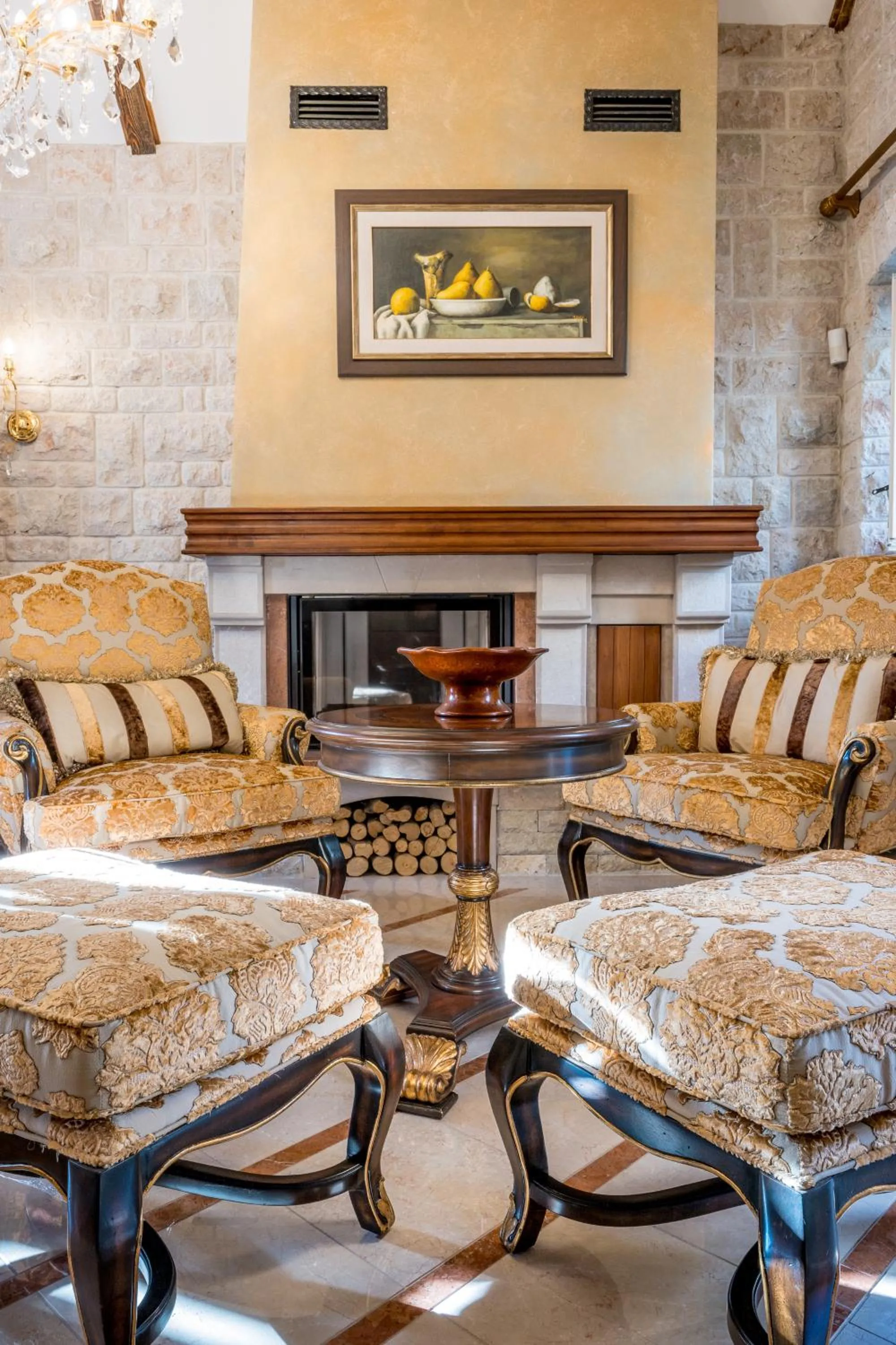 Conte Hotel & Restaurant