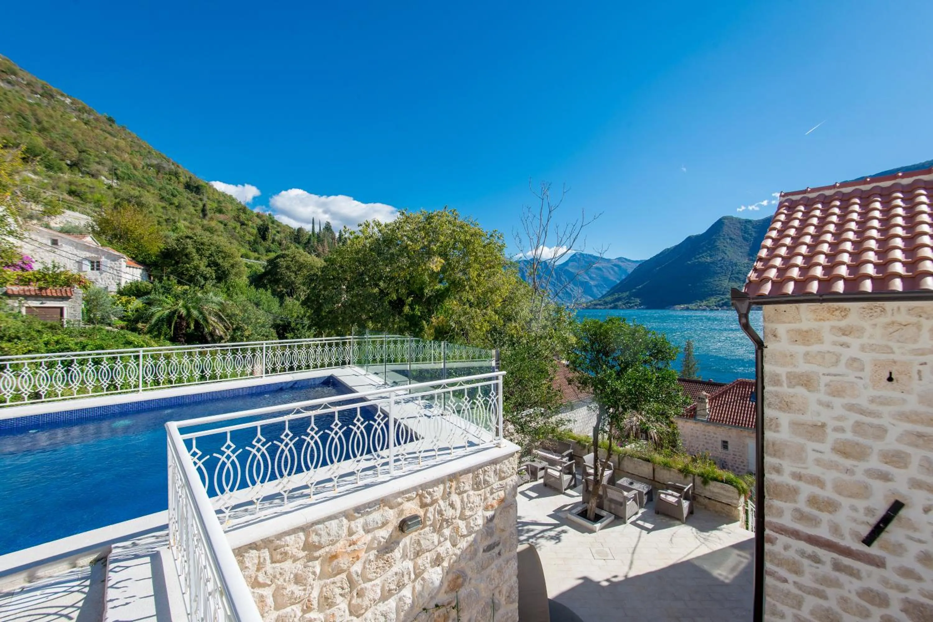 Conte Hotel & Restaurant