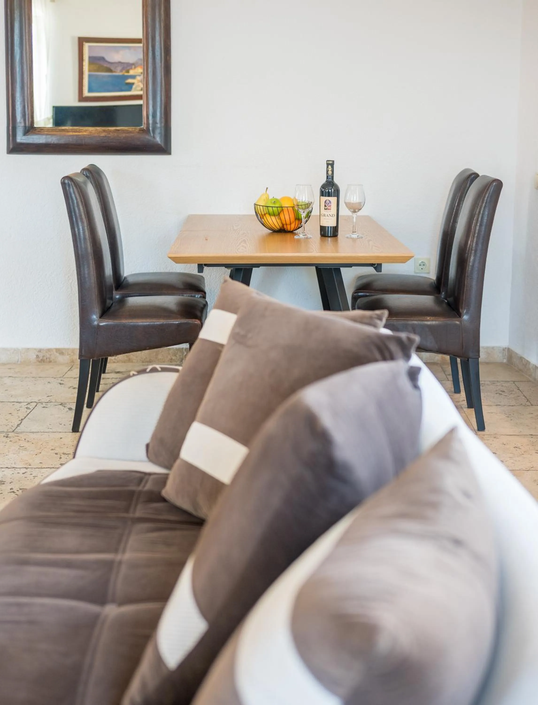 Conte Hotel & Restaurant