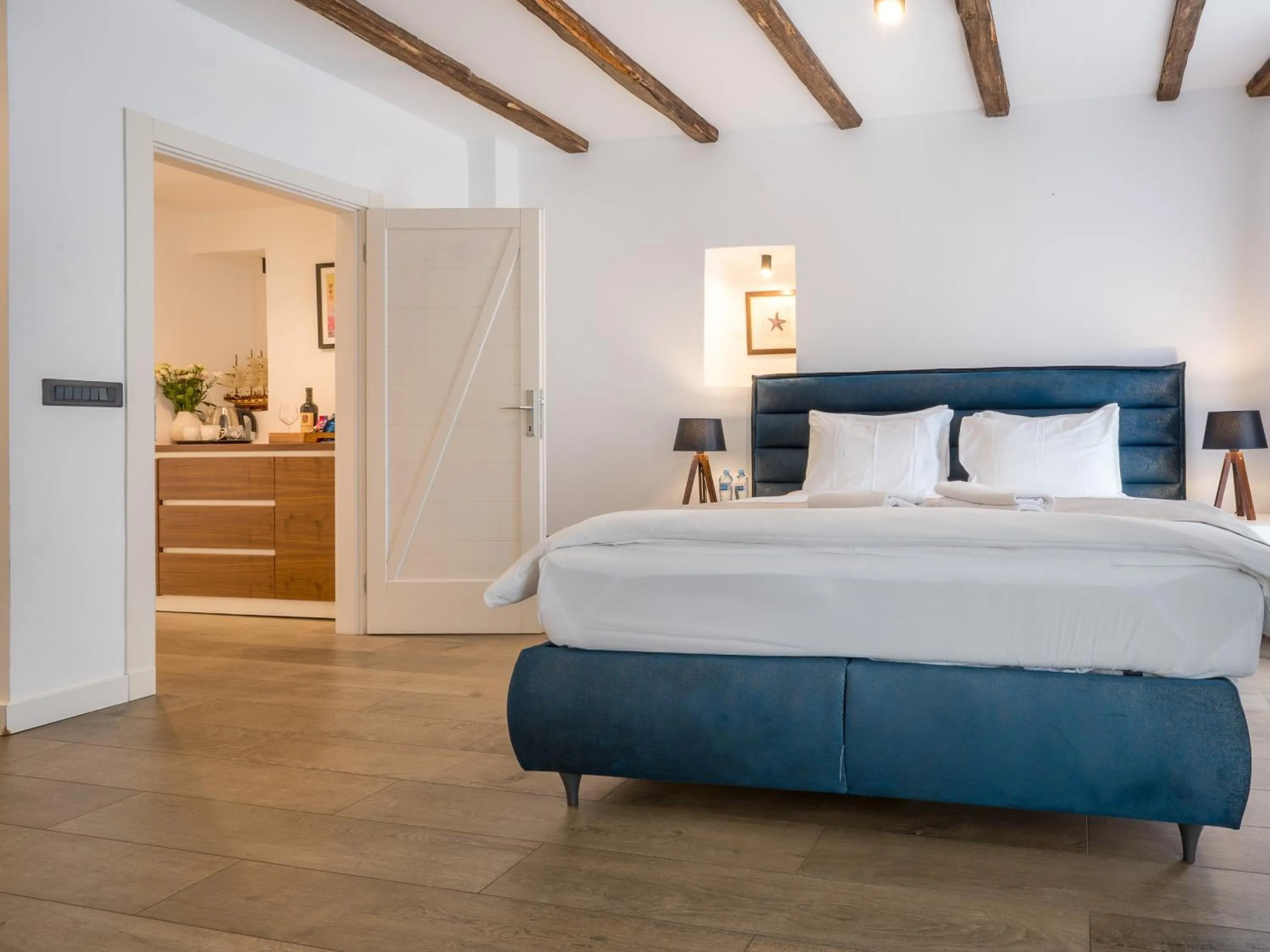 Bed in Conte Hotel & Restaurant