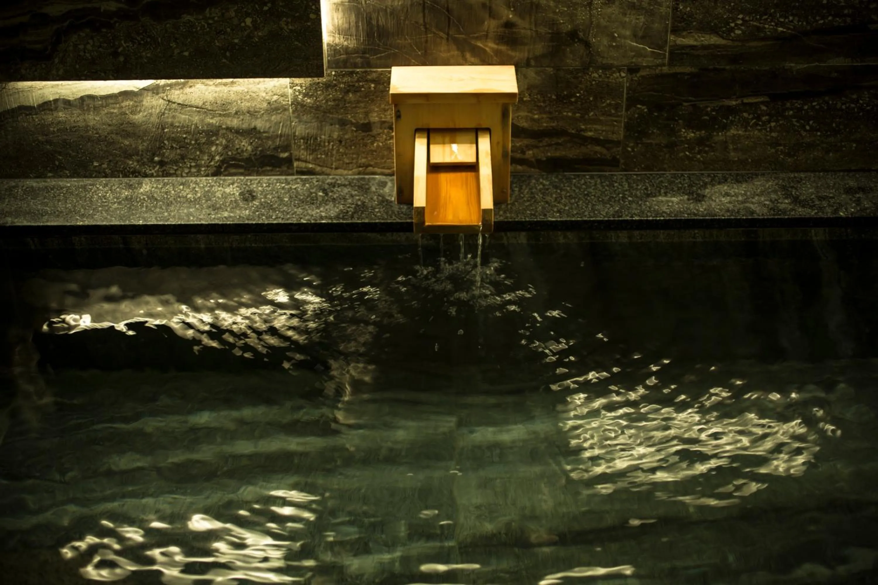 Hot Spring Bath in Kinosaki onsen Tokitotoki