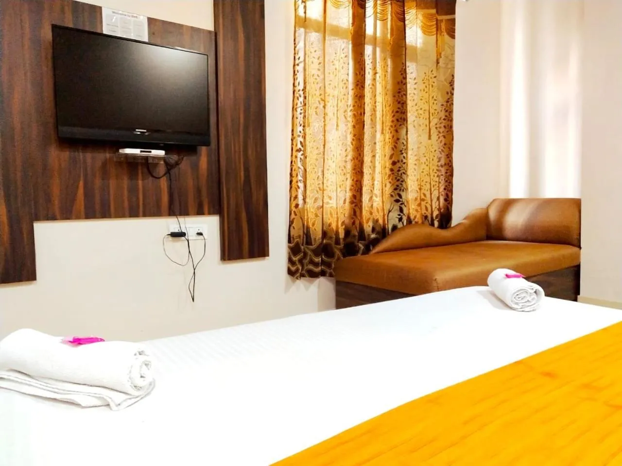 Bedroom, Bed in Hotel Sukhman Residency
