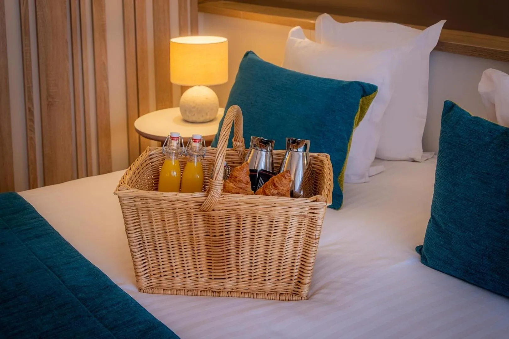 Food, Bed in Hôtel Le B d'Arcachon by Inwood Hotels