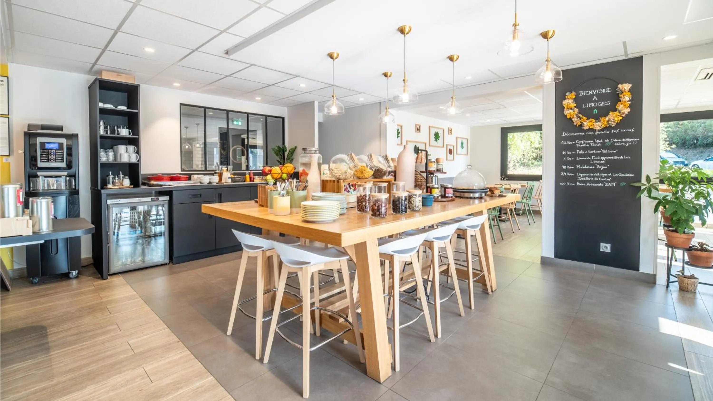 Restaurant/places to eat in Campanile Limoges Nord