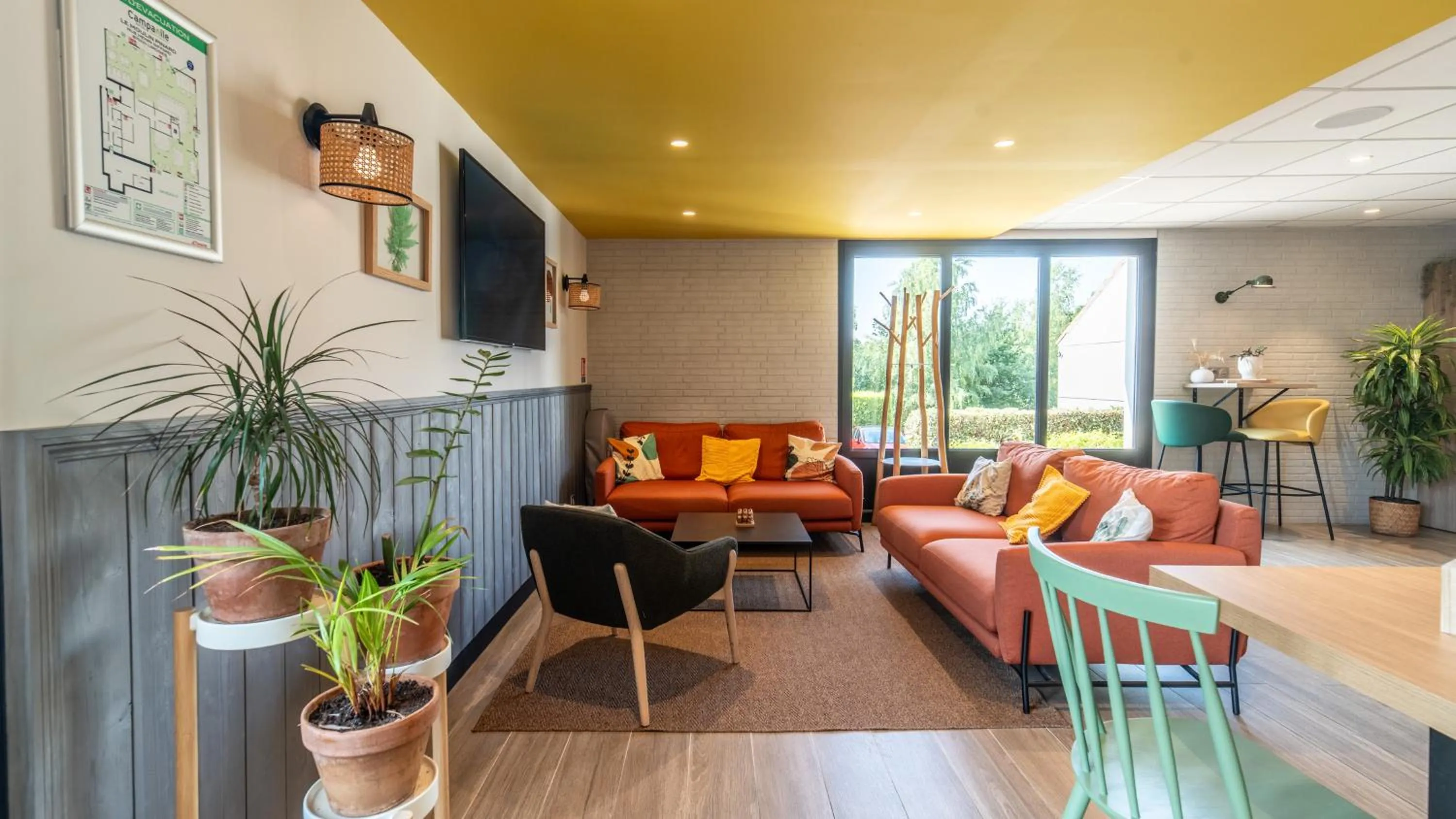 Living room in Campanile Limoges Nord