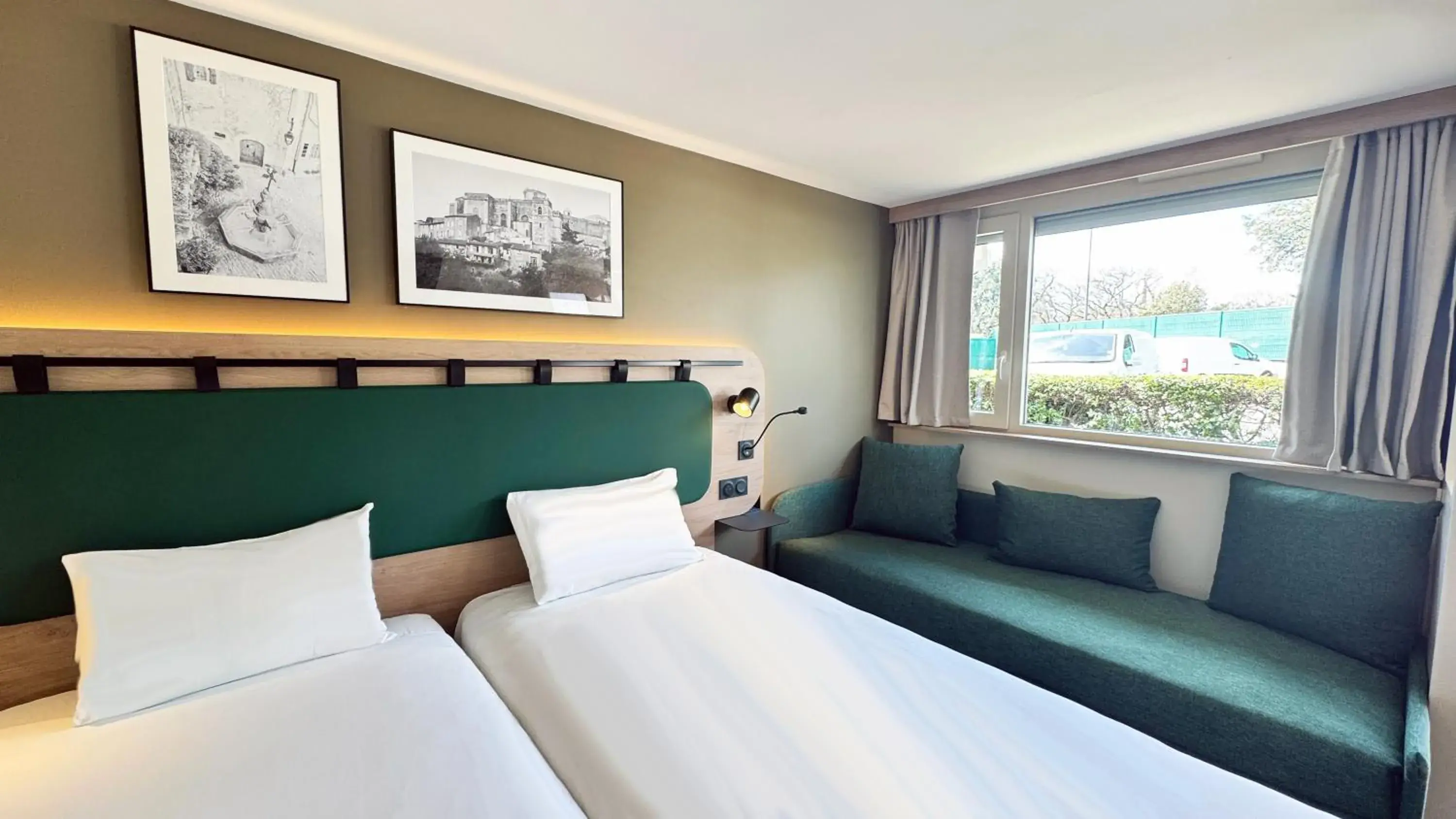 Superior Twin Room in Campanile Limoges Nord Superior Twin Room in Campanile Limoges Nord