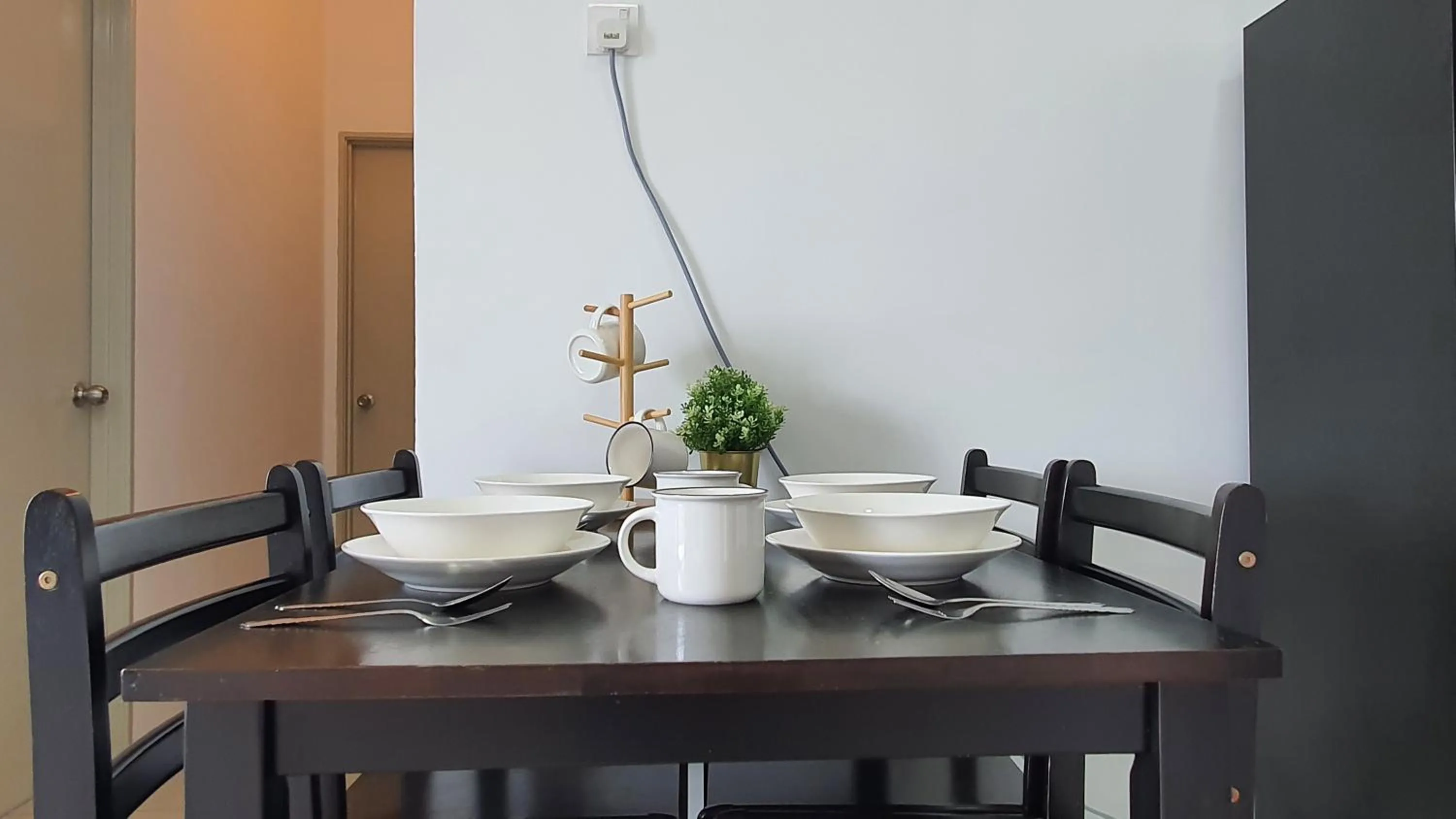 Dining area in Ipoh Meru Casa Kayangan by BeeStay