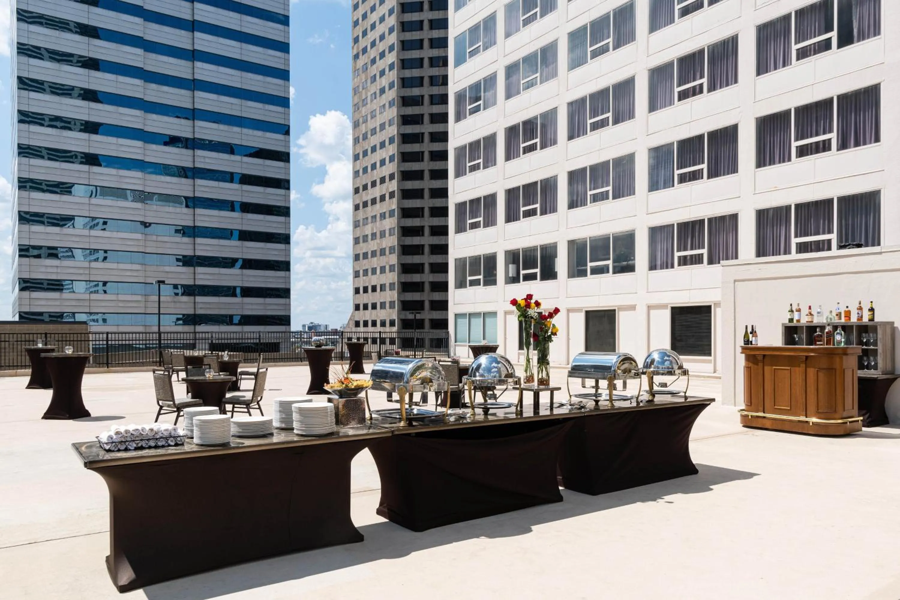 Lobby or reception in Sheraton Indianapolis City Centre Hotel