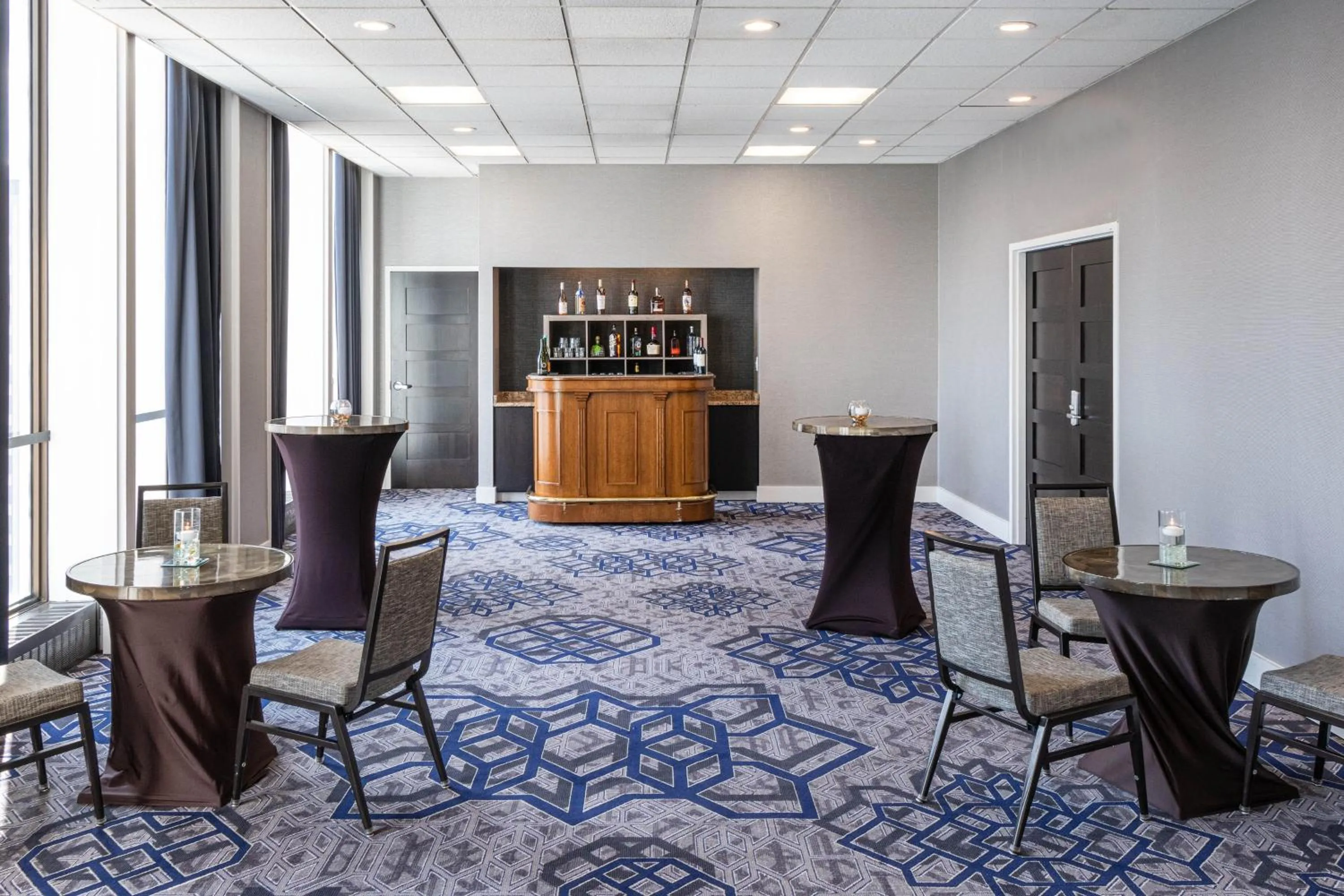 Lobby or reception in Sheraton Indianapolis City Centre Hotel