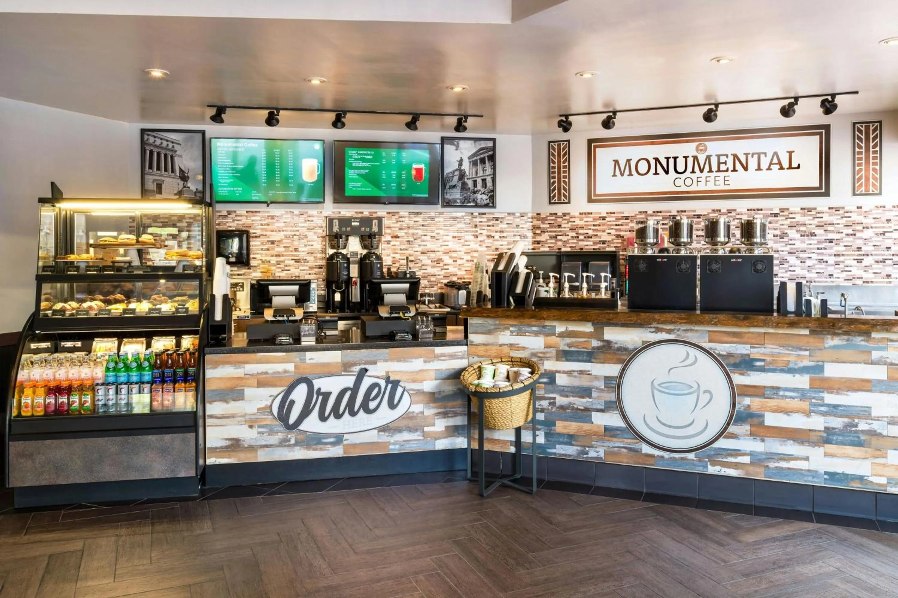 Restaurant/places to eat in Sheraton Indianapolis City Centre Hotel