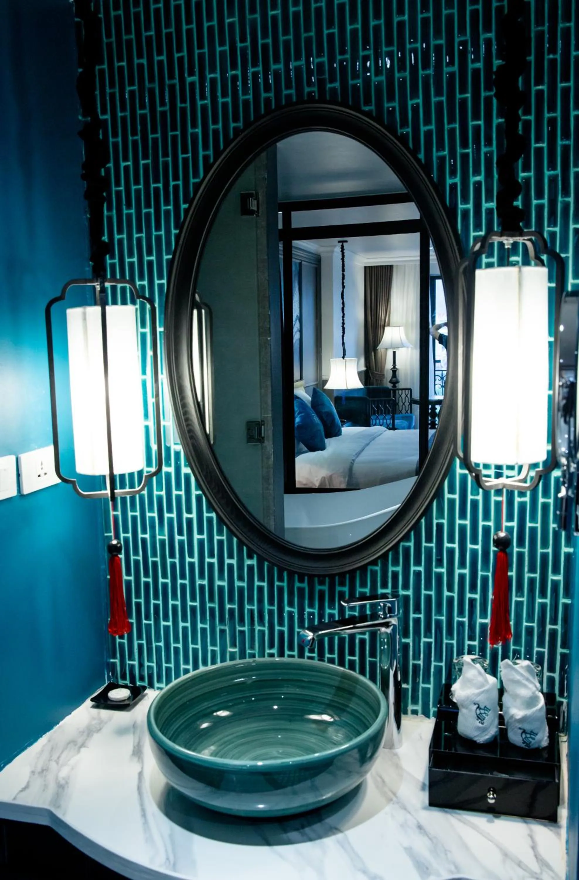 Bed in Michi's hotel laocai