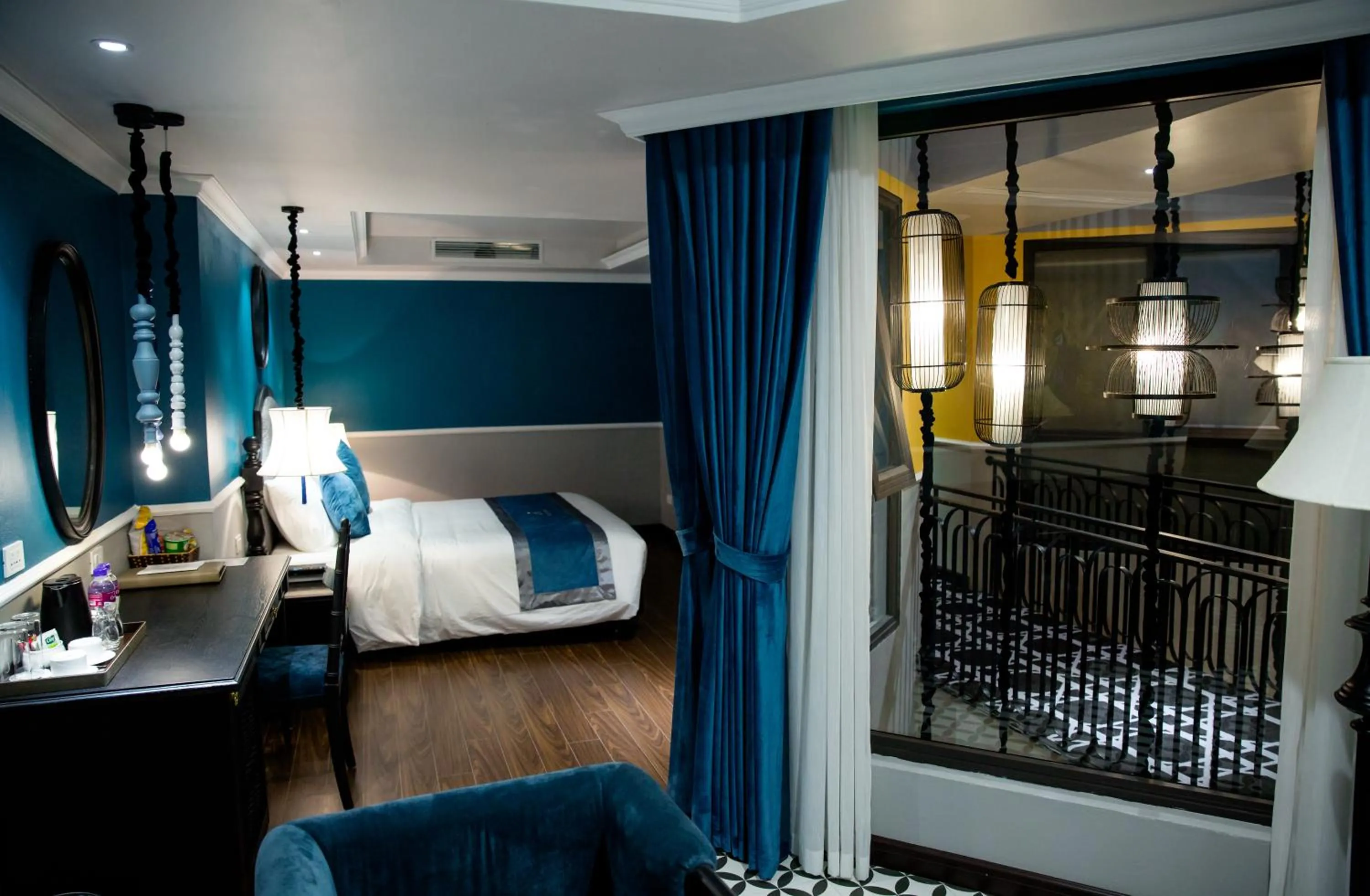 Bed in Michi's hotel laocai